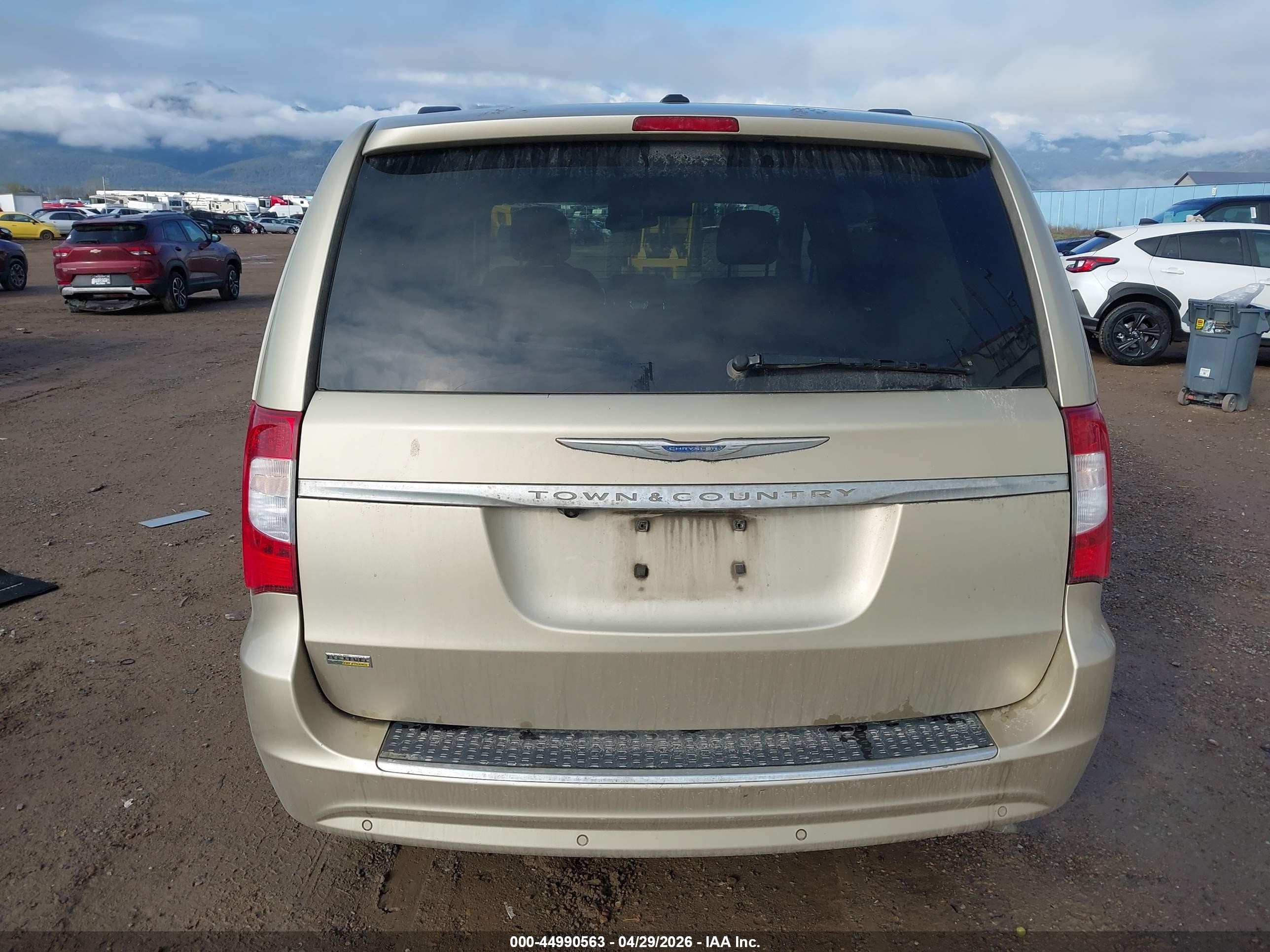 2011 Chrysler Town & Country Touring Золотой vin: 2A4RR5DG6BR723226