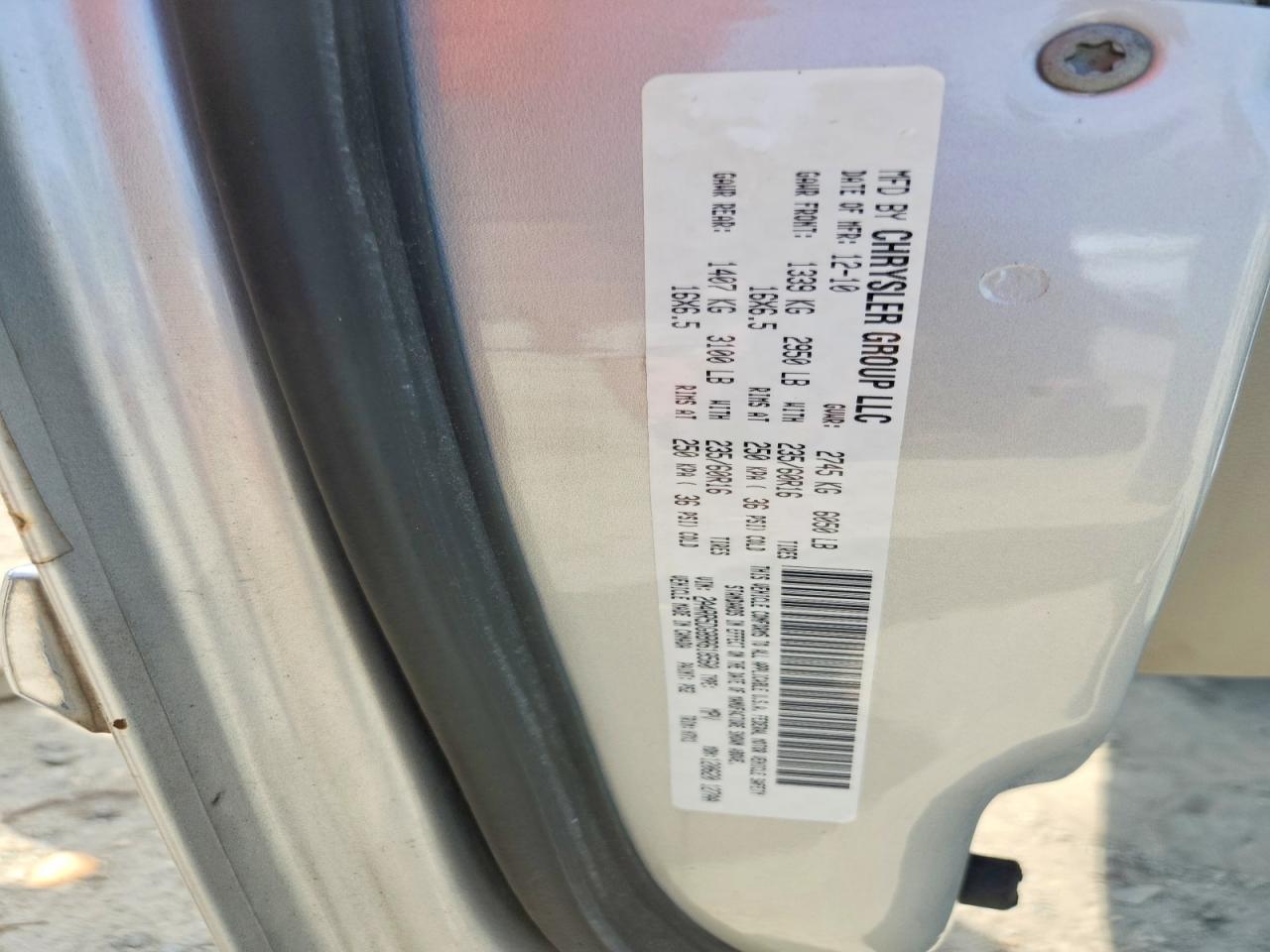 2011 Chrysler Town & Country Touring Silver vin: 2A4RR5DG8BR618560