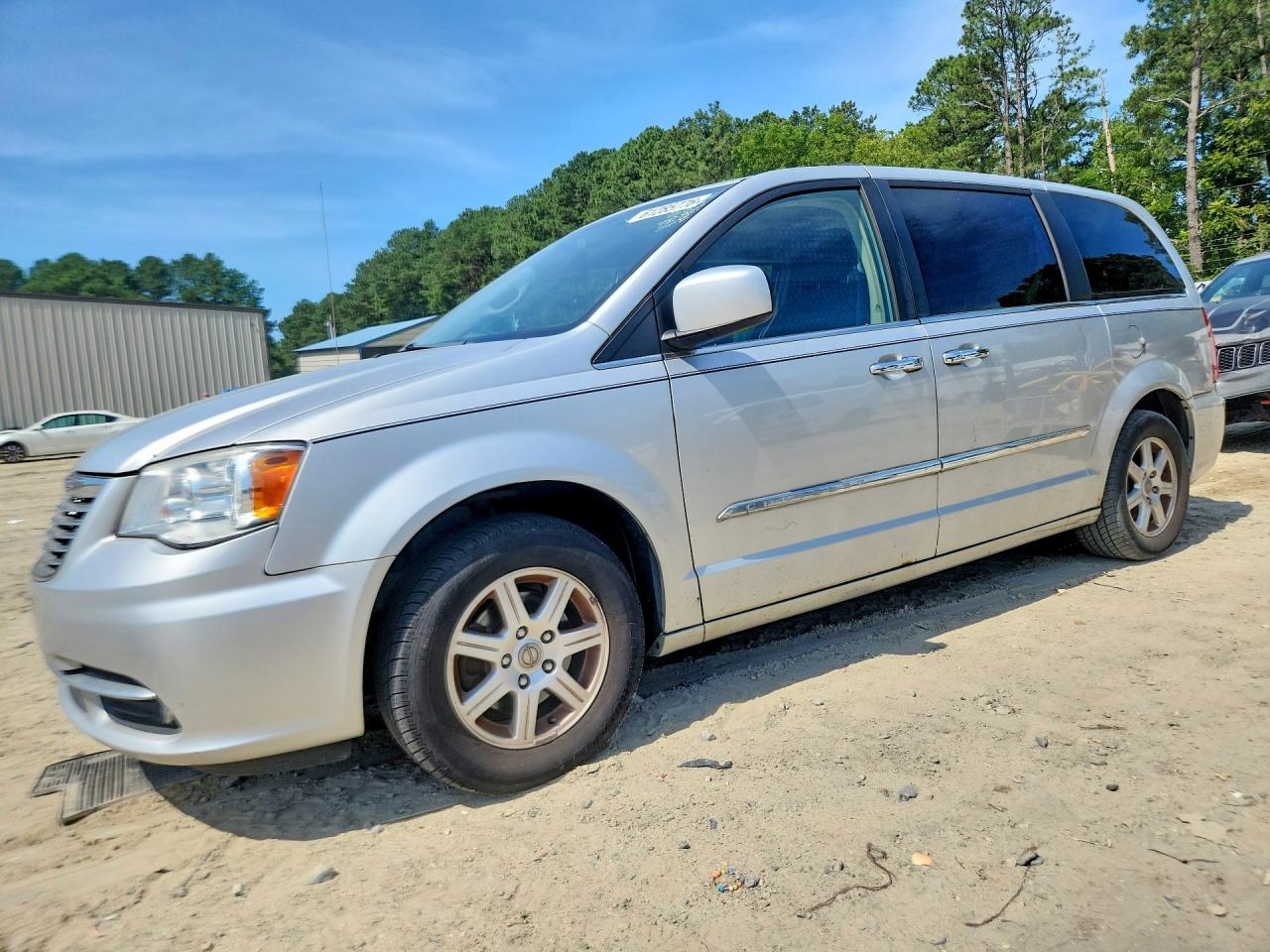 2011 Chrysler Town & Country Touring Silver vin: 2A4RR5DG8BR618560