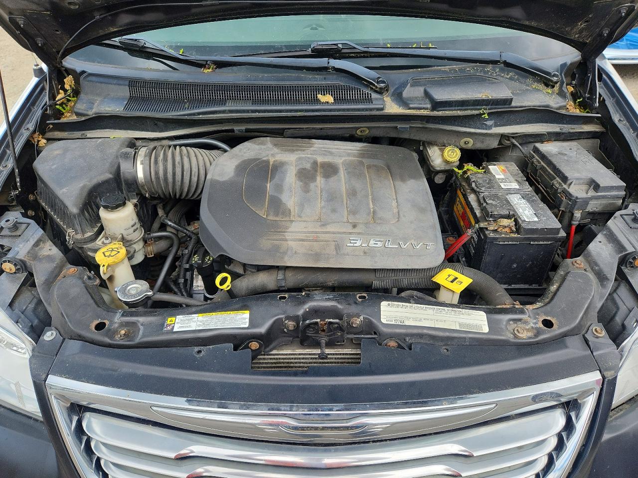 2011 Chrysler Town & Country Touring Charcoal vin: 2A4RR5DG8BR712051
