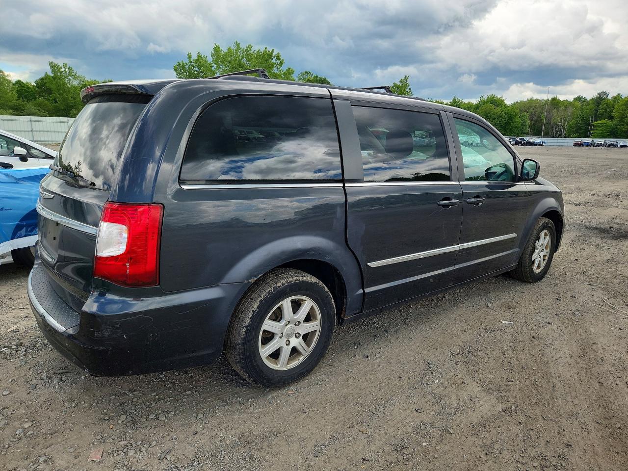 2011 Chrysler Town & Country Touring Charcoal vin: 2A4RR5DG8BR712051