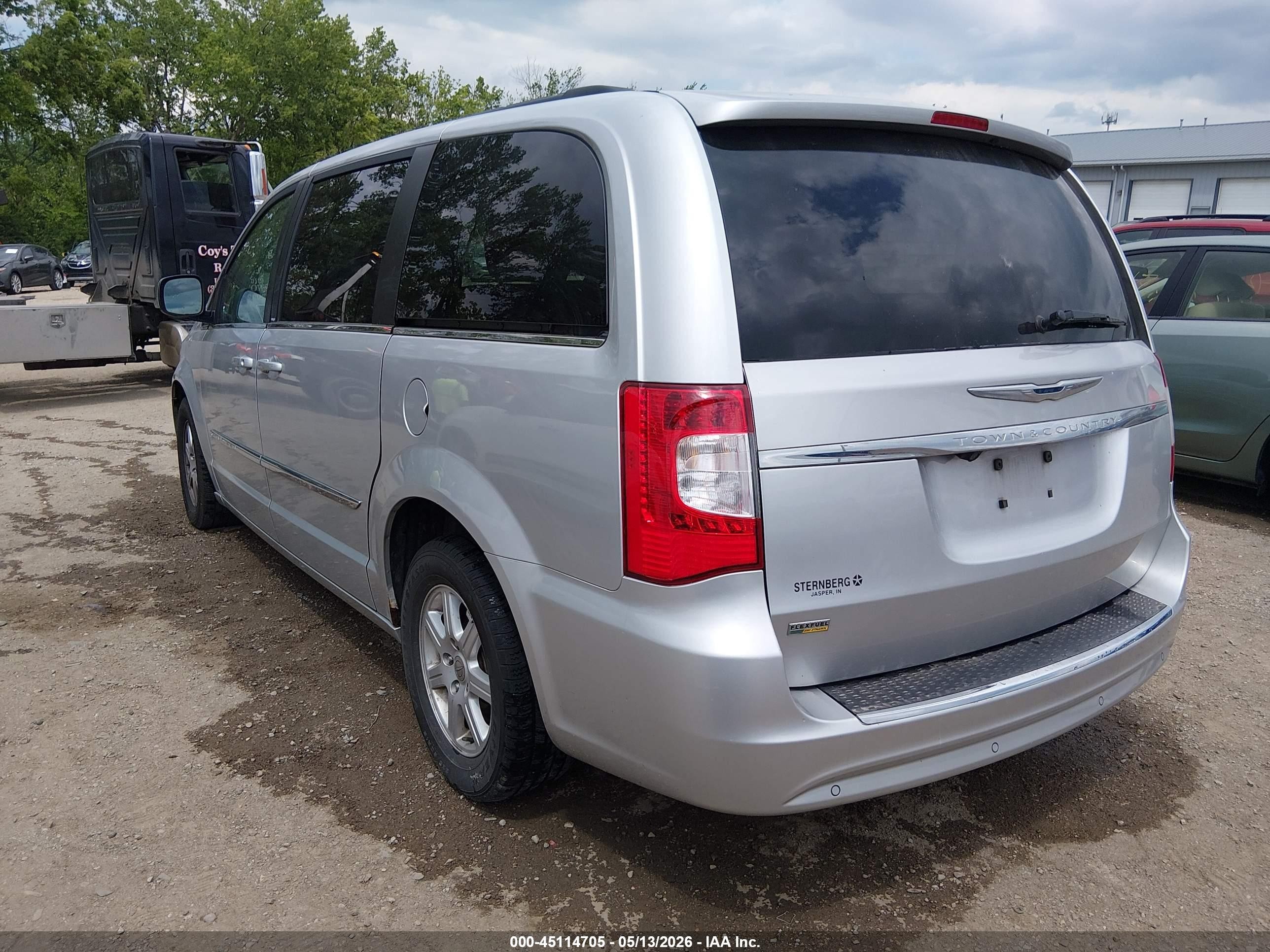 2011 Chrysler Town & Country Touring Silver vin: 2A4RR5DG9BR719770