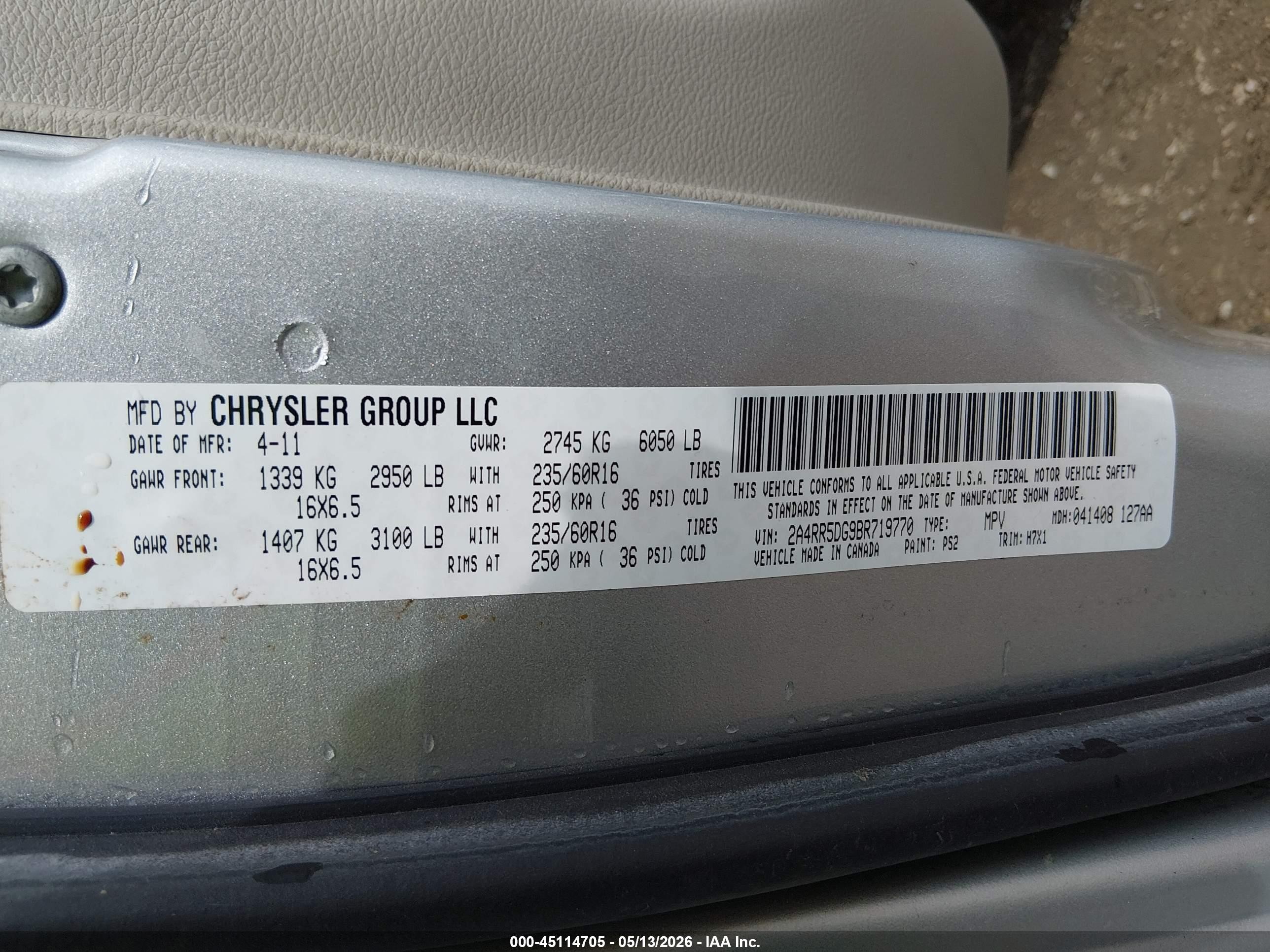 2011 Chrysler Town & Country Touring Silver vin: 2A4RR5DG9BR719770