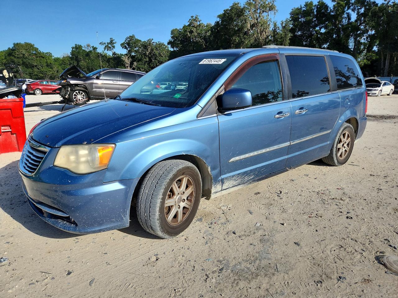 2011 Chrysler Town & Country Touring Blue vin: 2A4RR5DG9BR782397