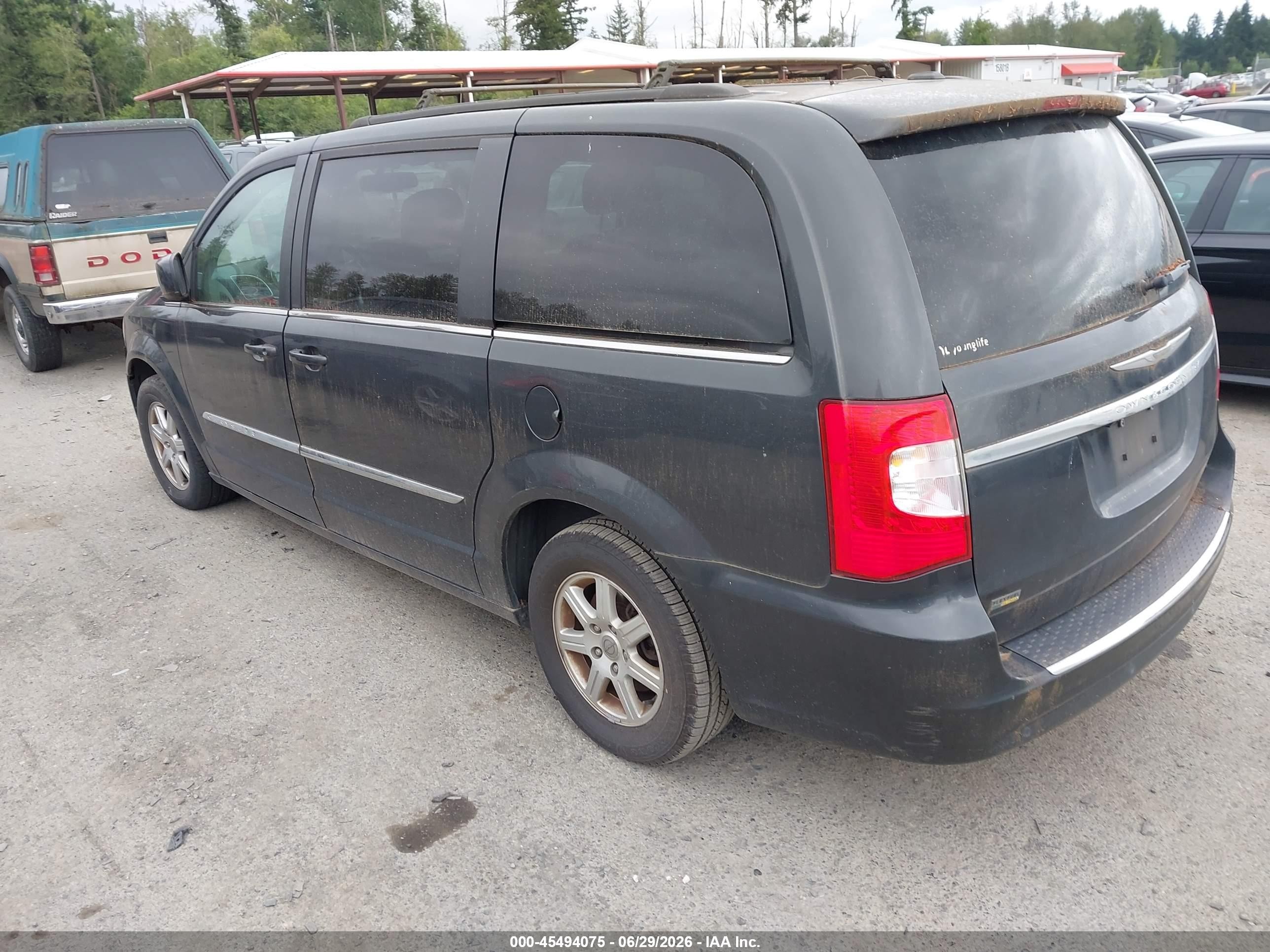 2011 Chrysler Town & Country Touring Gray vin: 2A4RR5DGXBR739624