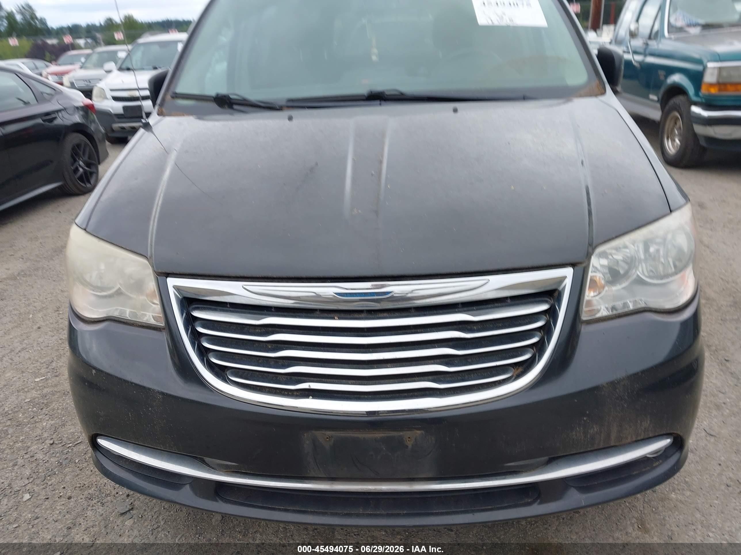 2011 Chrysler Town & Country Touring Gray vin: 2A4RR5DGXBR739624