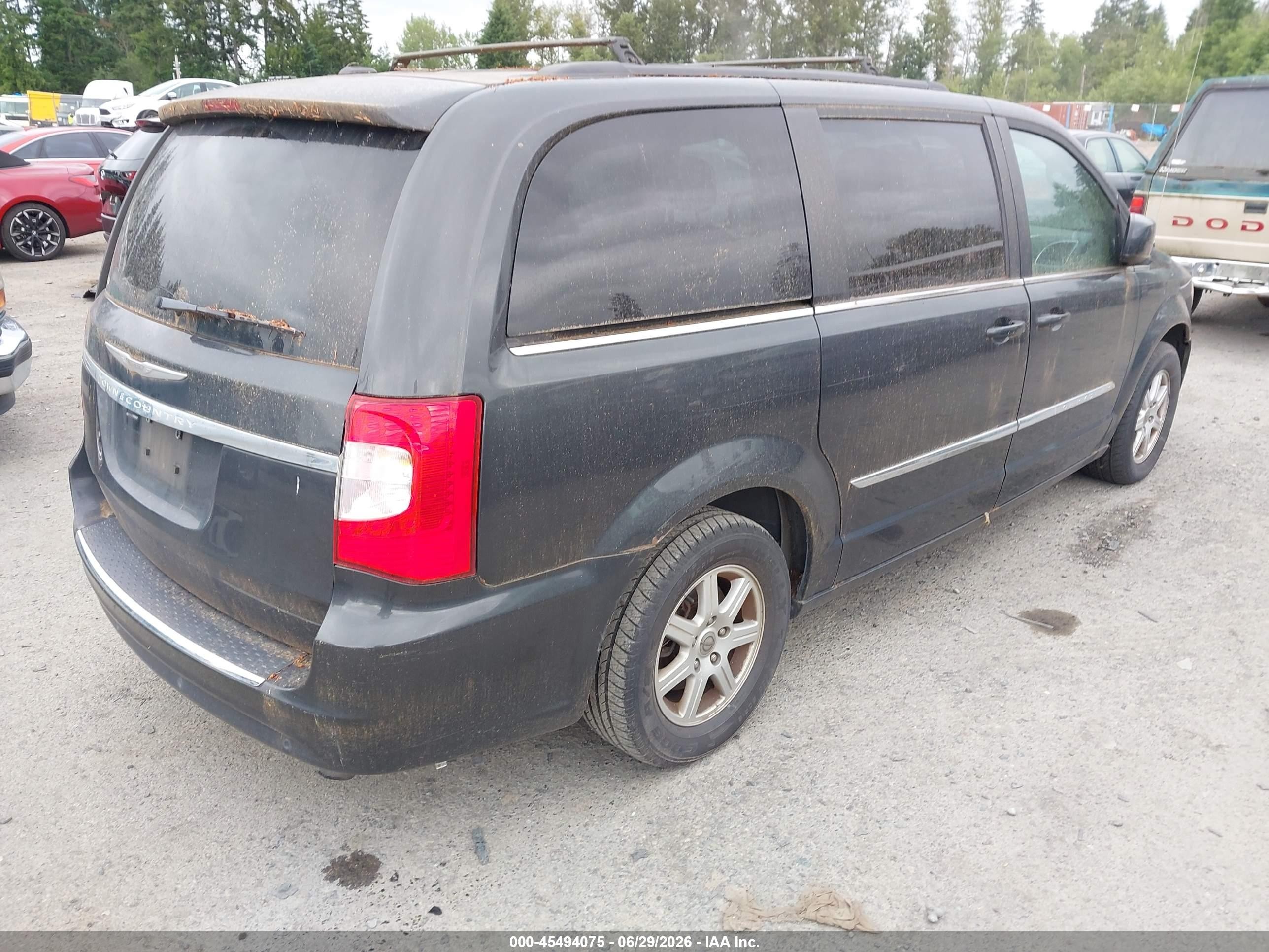 2011 Chrysler Town & Country Touring Gray vin: 2A4RR5DGXBR739624