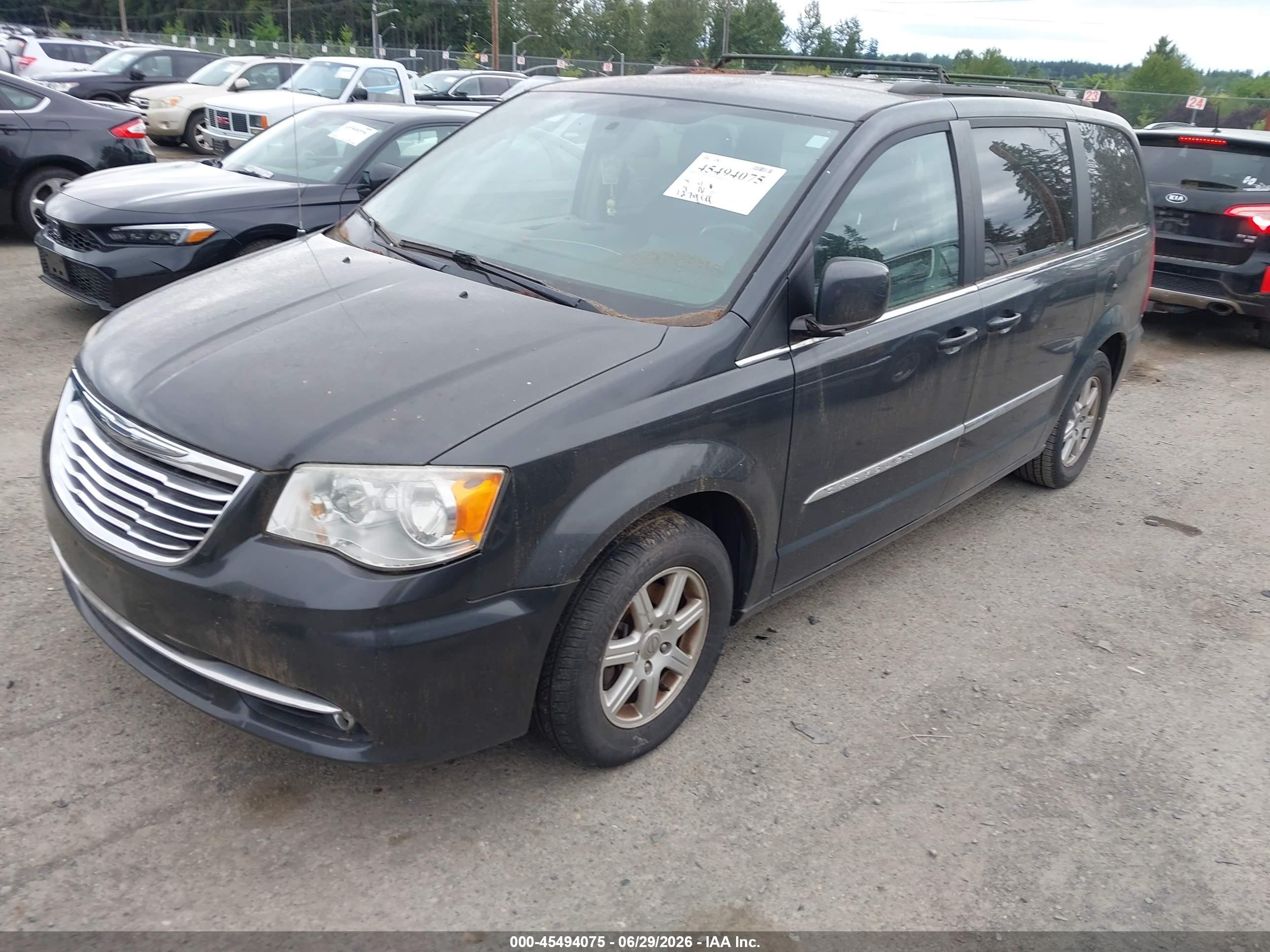 2011 Chrysler Town & Country Touring Gray vin: 2A4RR5DGXBR739624