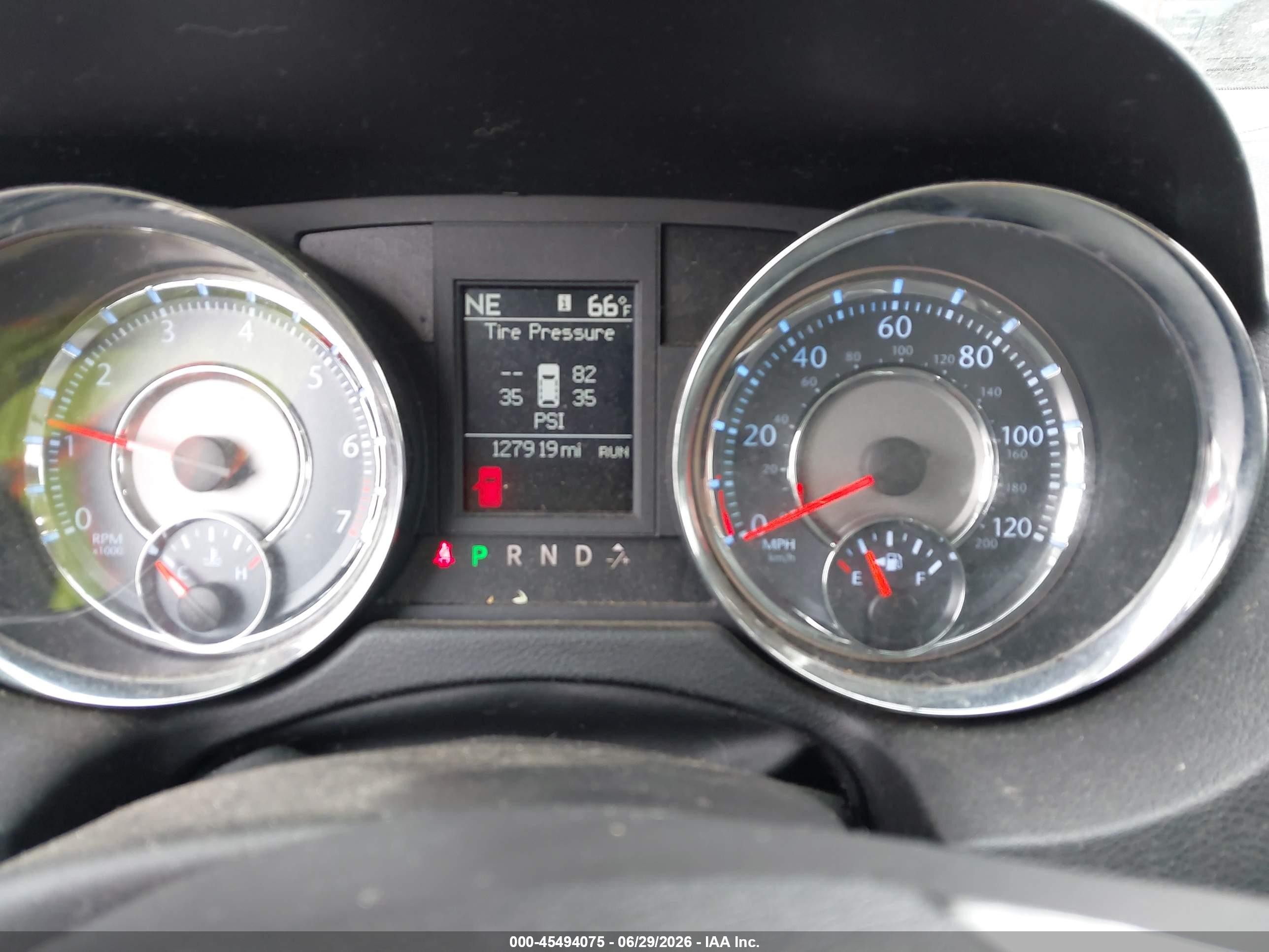 2011 Chrysler Town & Country Touring Gray vin: 2A4RR5DGXBR739624