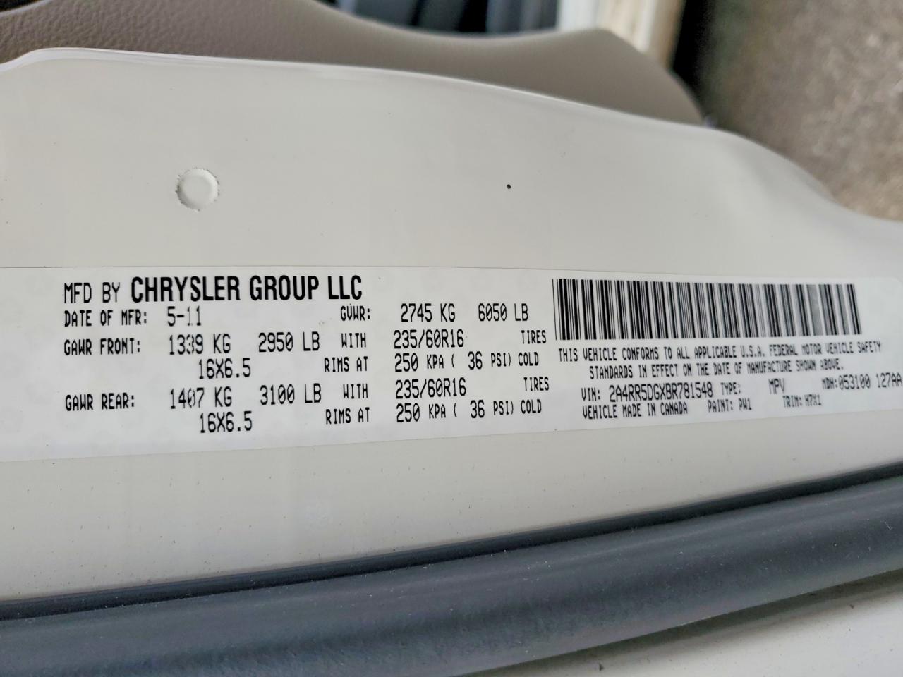 2011 Chrysler Town & Country Touring White vin: 2A4RR5DGXBR781548