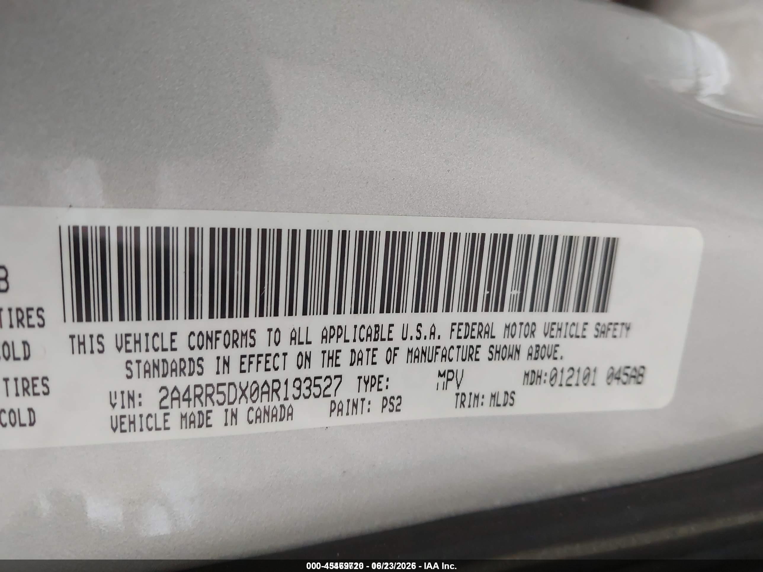 2010 Chrysler Town & Country Touring Silver vin: 2A4RR5DX0AR193527