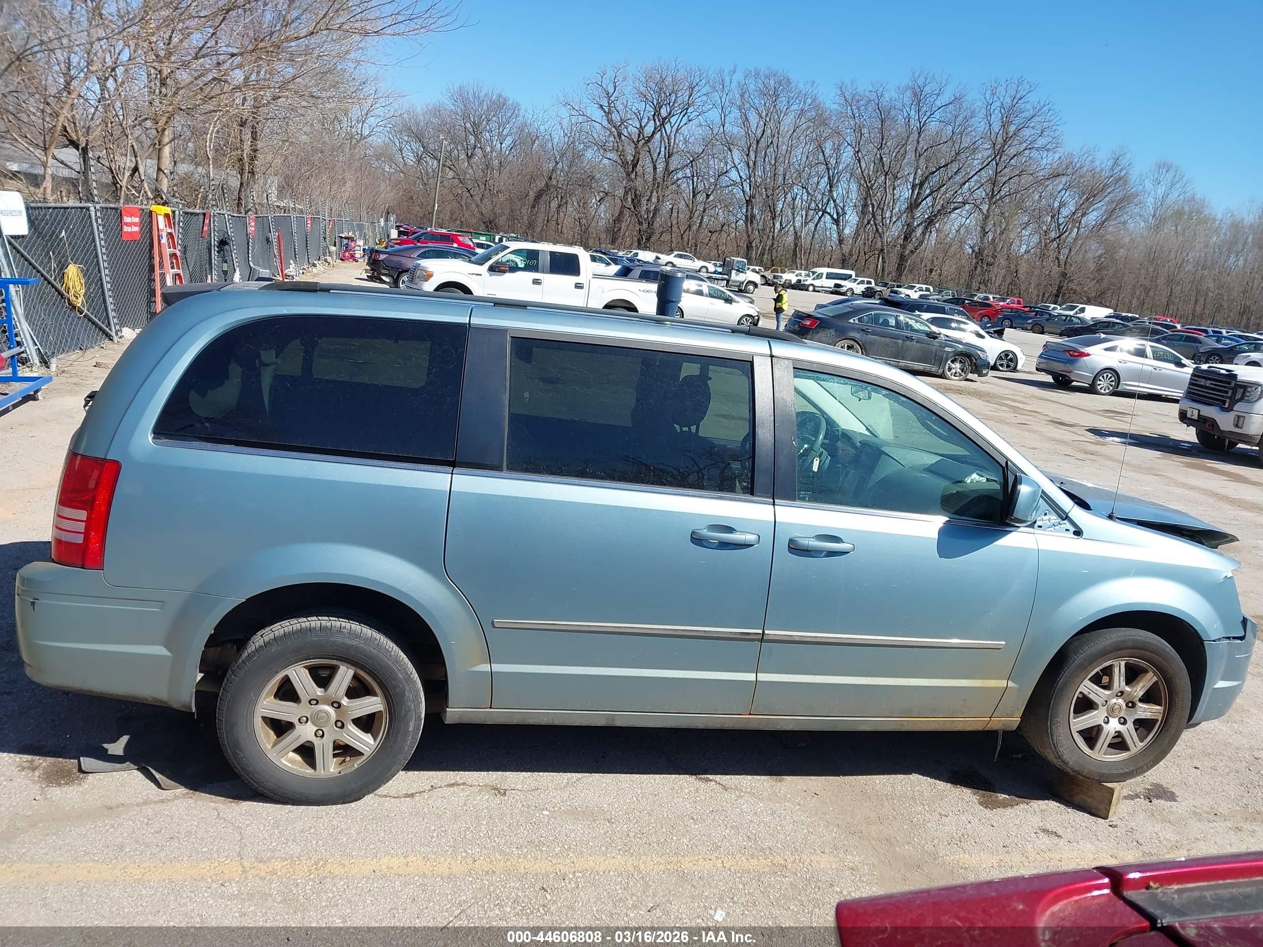 2010 Chrysler Town & Country Touring Light Blue vin: 2A4RR5DX6AR233450