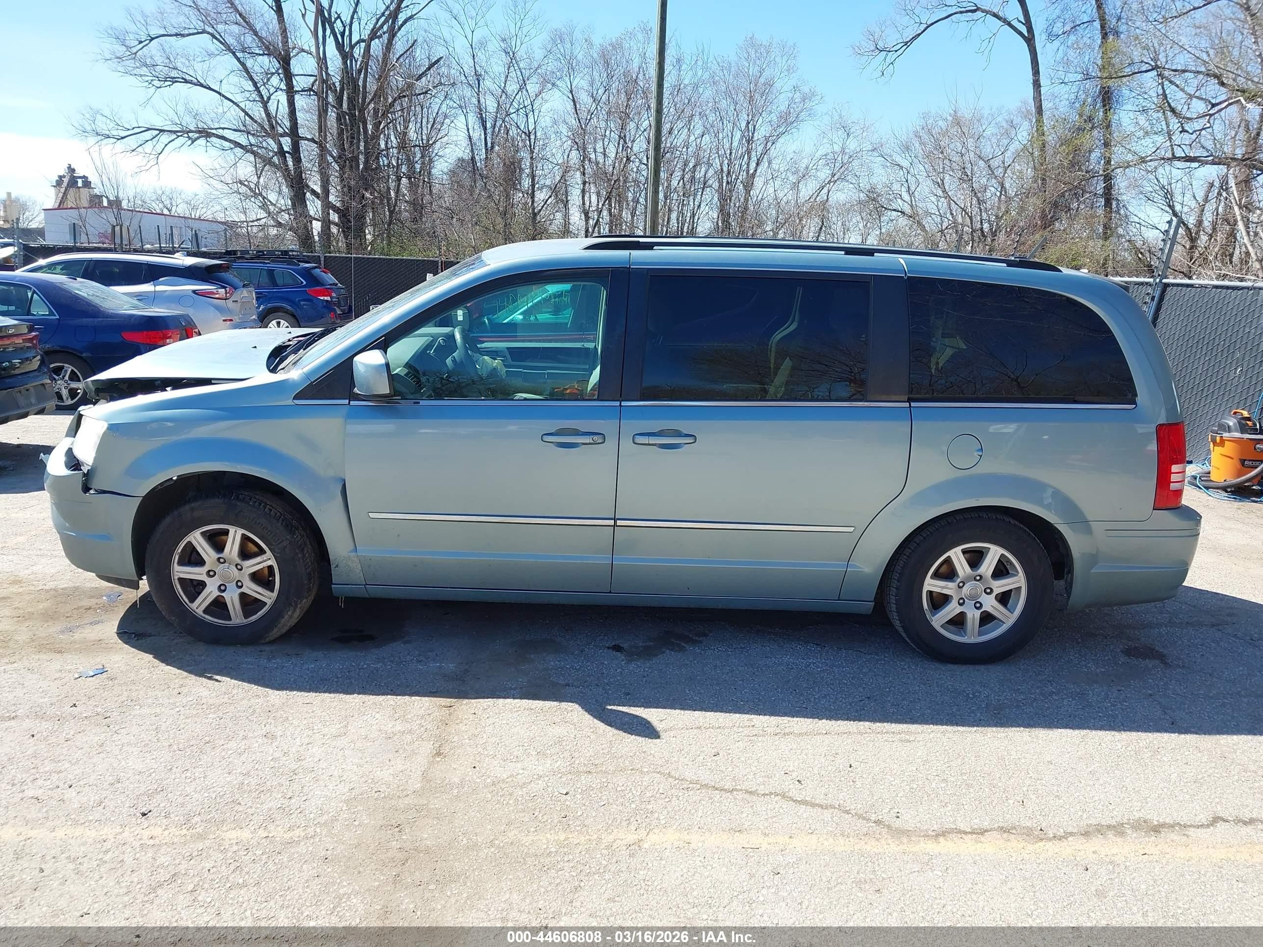 2010 Chrysler Town & Country Touring Light Blue vin: 2A4RR5DX6AR233450