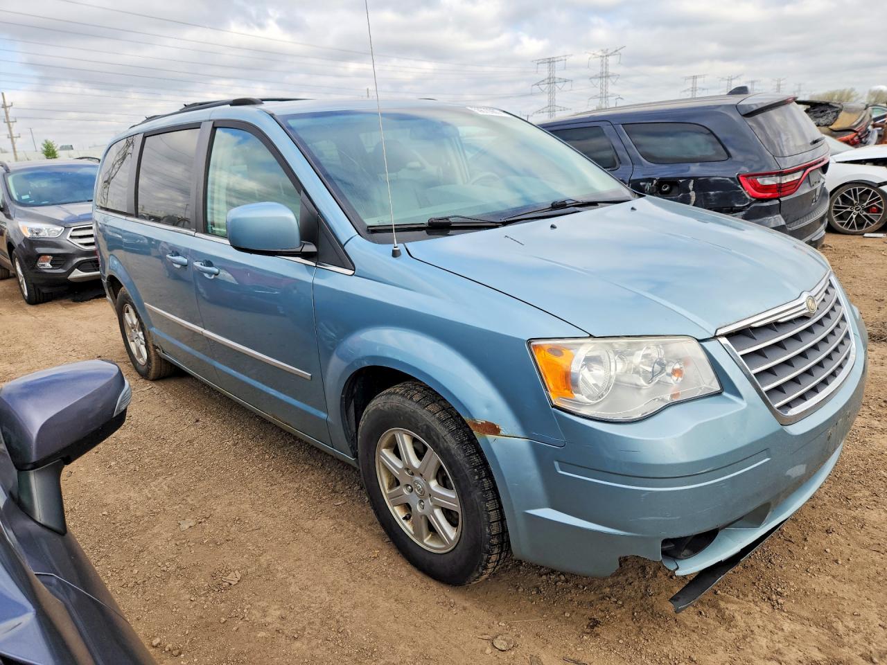 2010 Chrysler Town & Country Touring Turquoise vin: 2A4RR5DX6AR253939