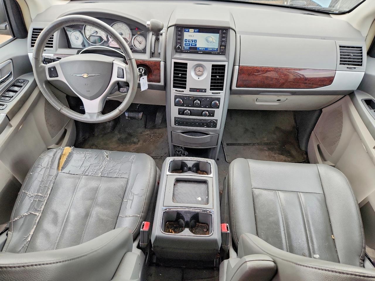 2010 Chrysler Town & Country Touring Turquoise vin: 2A4RR5DX6AR253939