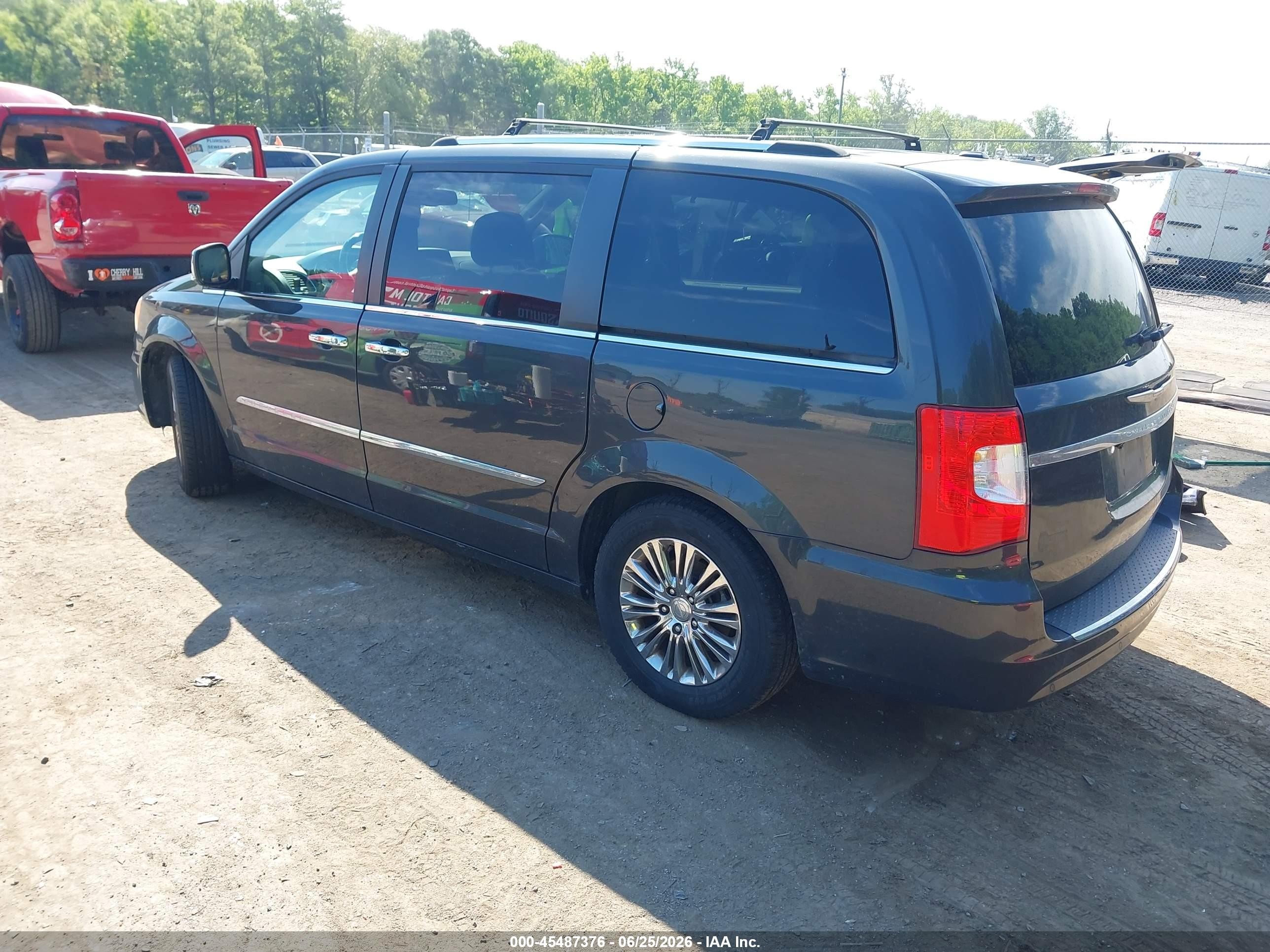 2011 Chrysler Town & Country Limited Black vin: 2A4RR6DG1BR667315