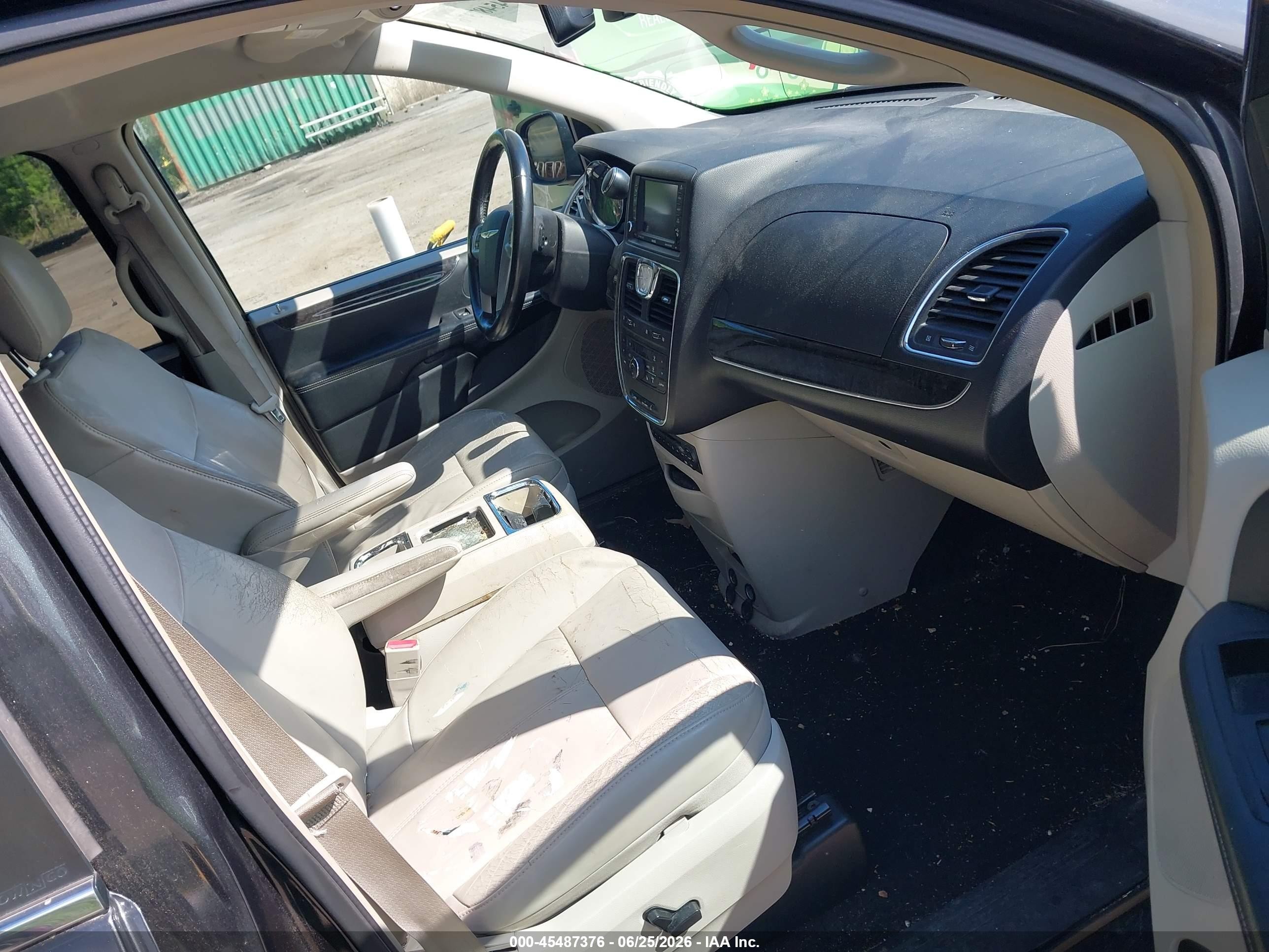 2011 Chrysler Town & Country Limited Black vin: 2A4RR6DG1BR667315