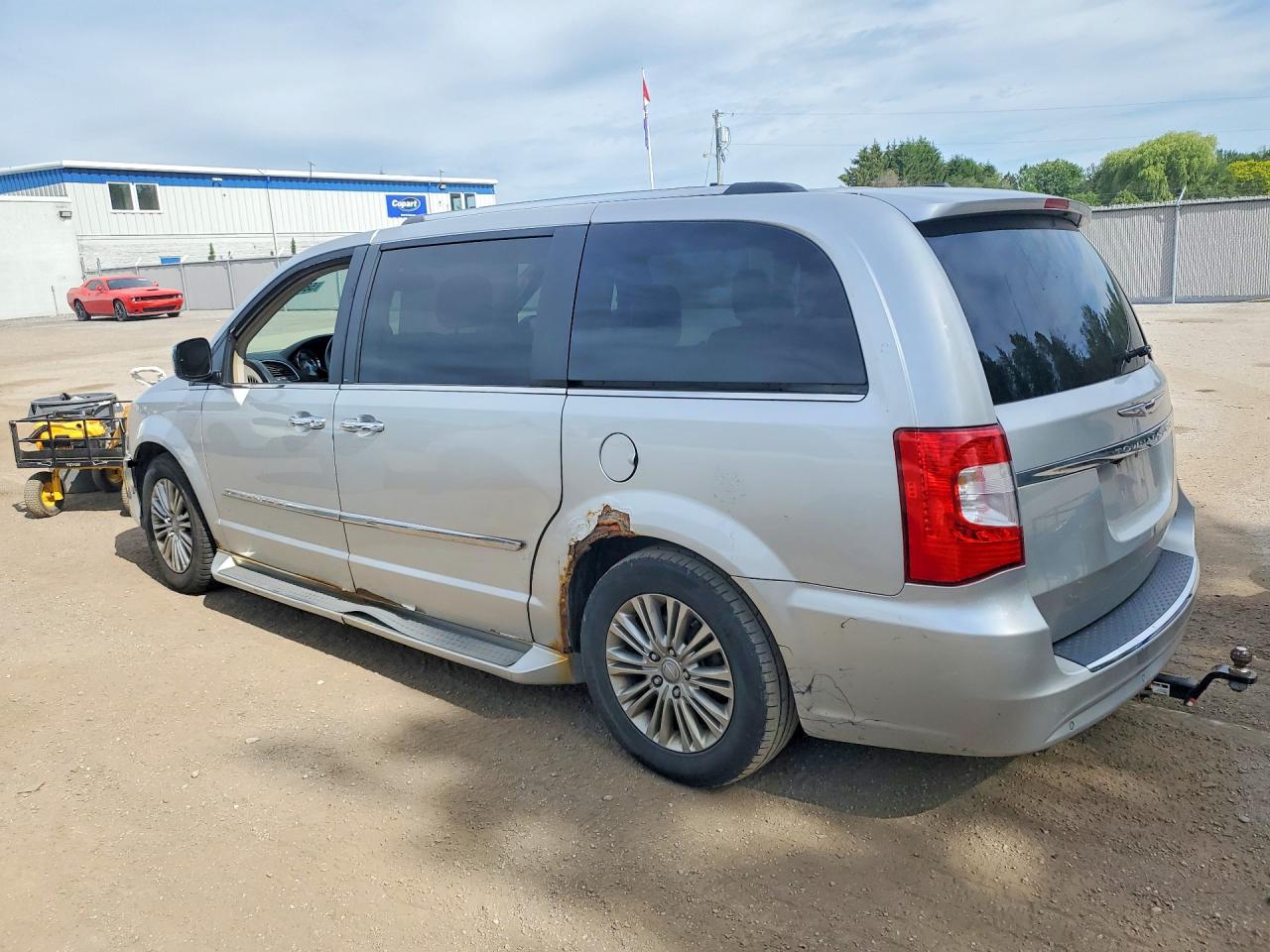 2011 Chrysler Town & Country Limited Silver vin: 2A4RR6DG5BR770978