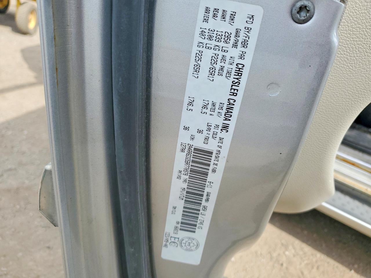 2011 Chrysler Town & Country Limited Silver vin: 2A4RR6DG5BR770978