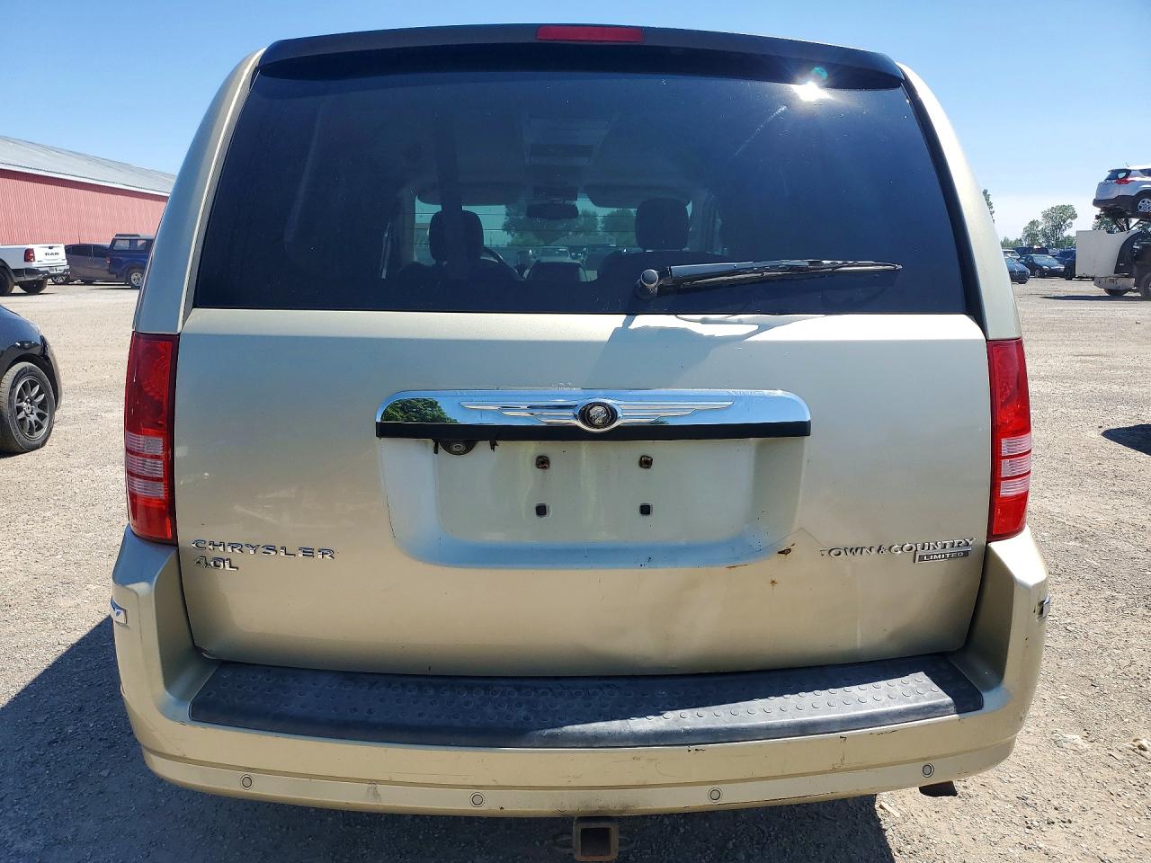 2010 Chrysler Town & Country Limited Желто-коричневый vin: 2A4RR6DX0AR207318