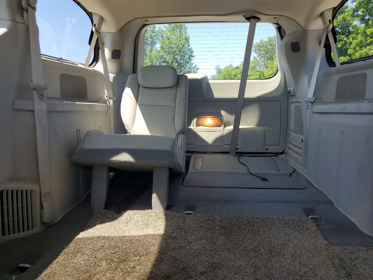 2010 Chrysler Town & Country Limited Желто-коричневый vin: 2A4RR6DX0AR207318