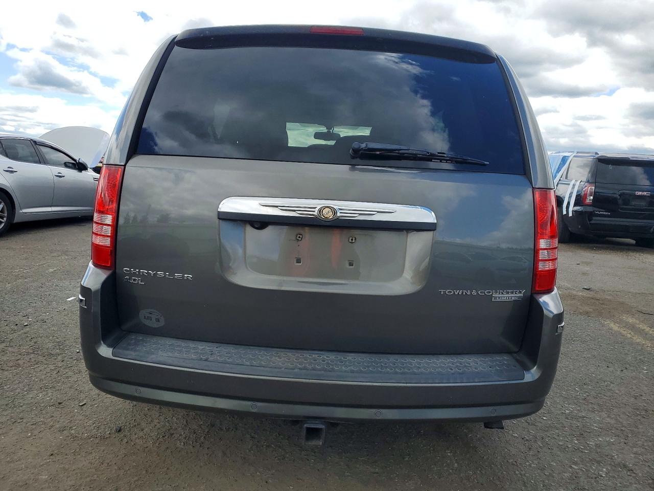 2010 Chrysler Town And Country Gray vin: 2A4RR6DX0AR217556