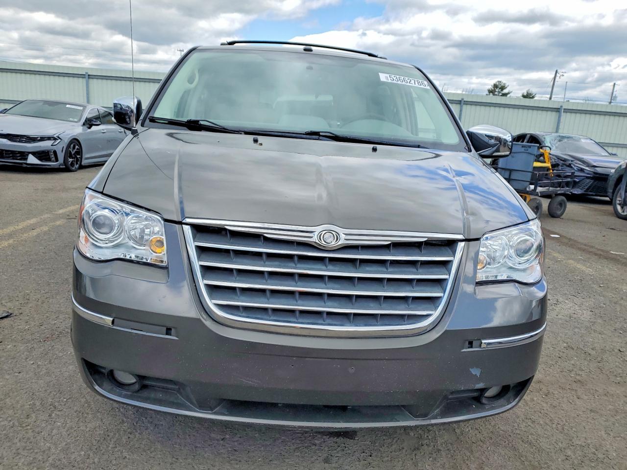2010 Chrysler Town And Country Gray vin: 2A4RR6DX0AR217556