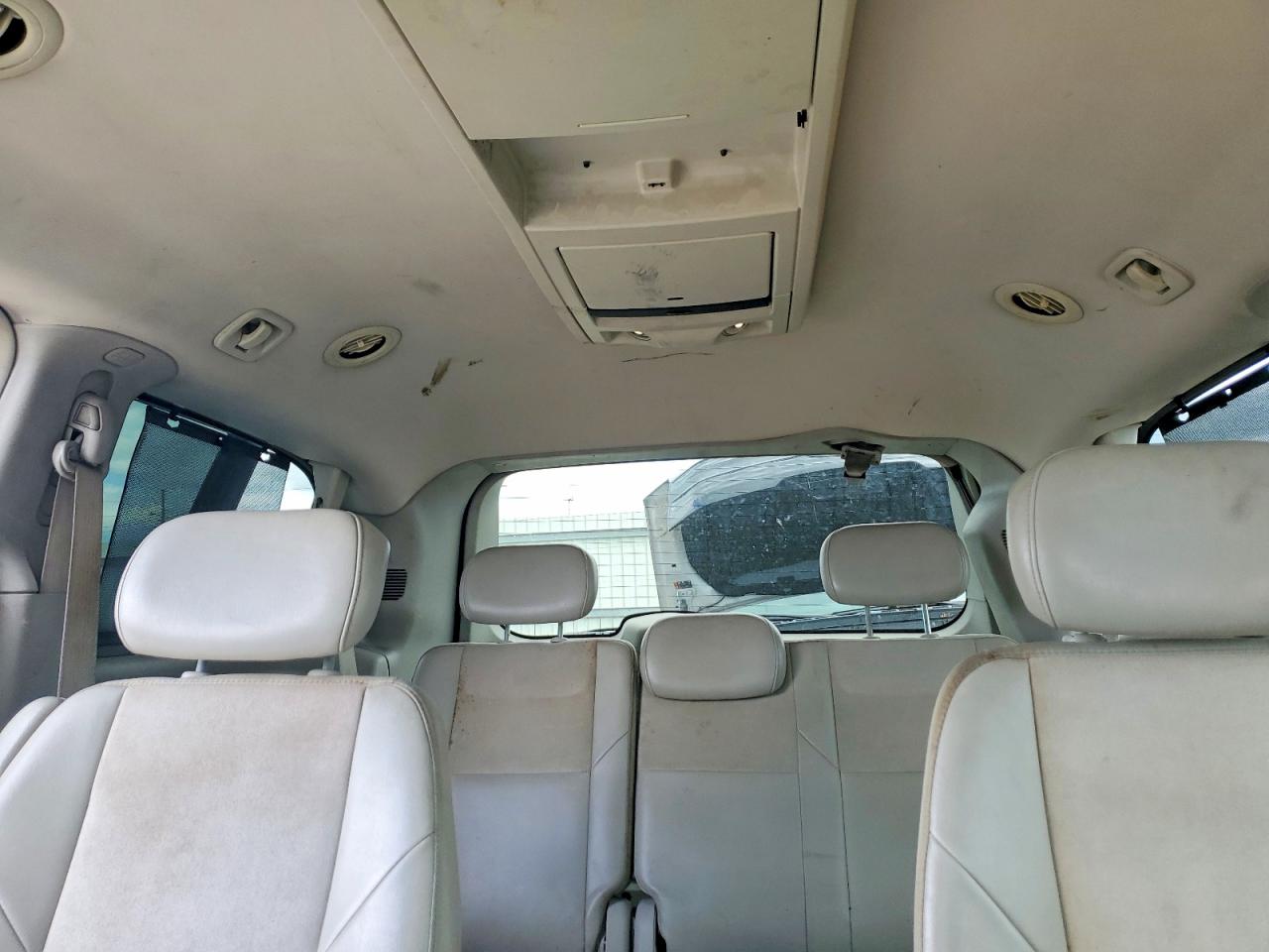 2010 Chrysler Town And Country Gray vin: 2A4RR6DX0AR217556