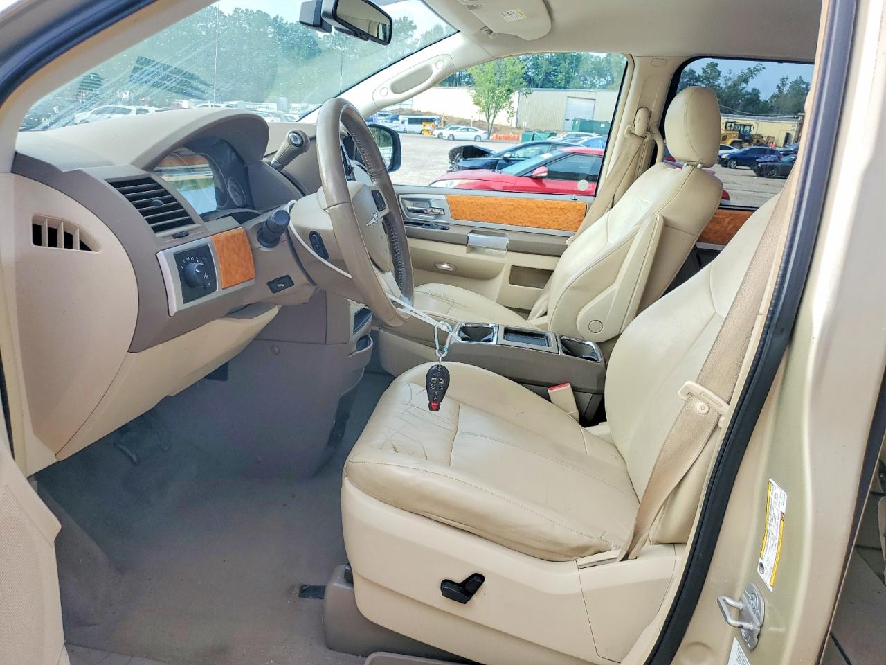 2010 Chrysler Town & Country Limited Gold vin: 2A4RR6DX2AR257556