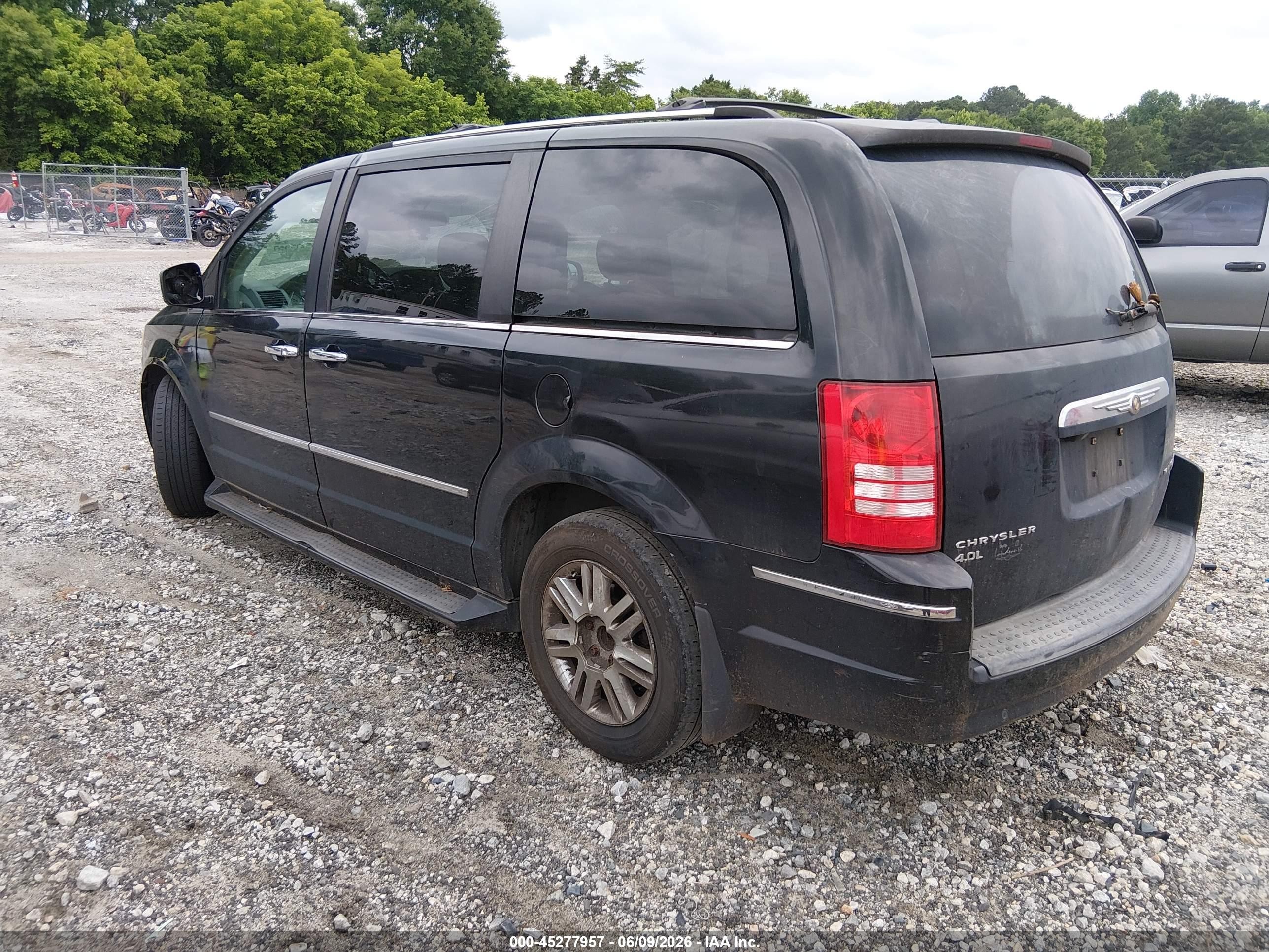 2010 Chrysler Town & Country Limited Черный vin: 2A4RR6DX8AR152715