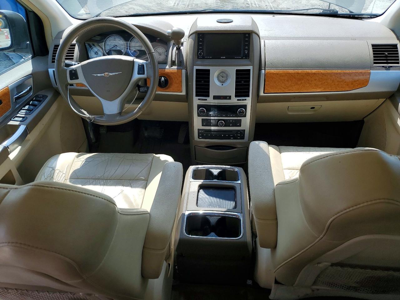 2010 Chrysler Town & Country Limited Gold vin: 2A4RR7DX1AR386460