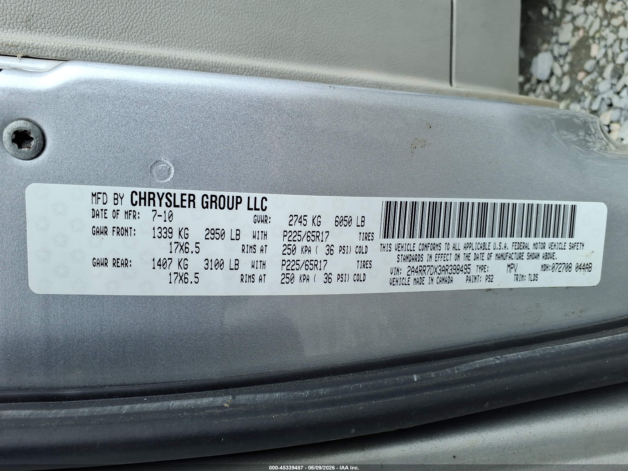 2010 Chrysler Town & Country New Limited Silver vin: 2A4RR7DX3AR398495