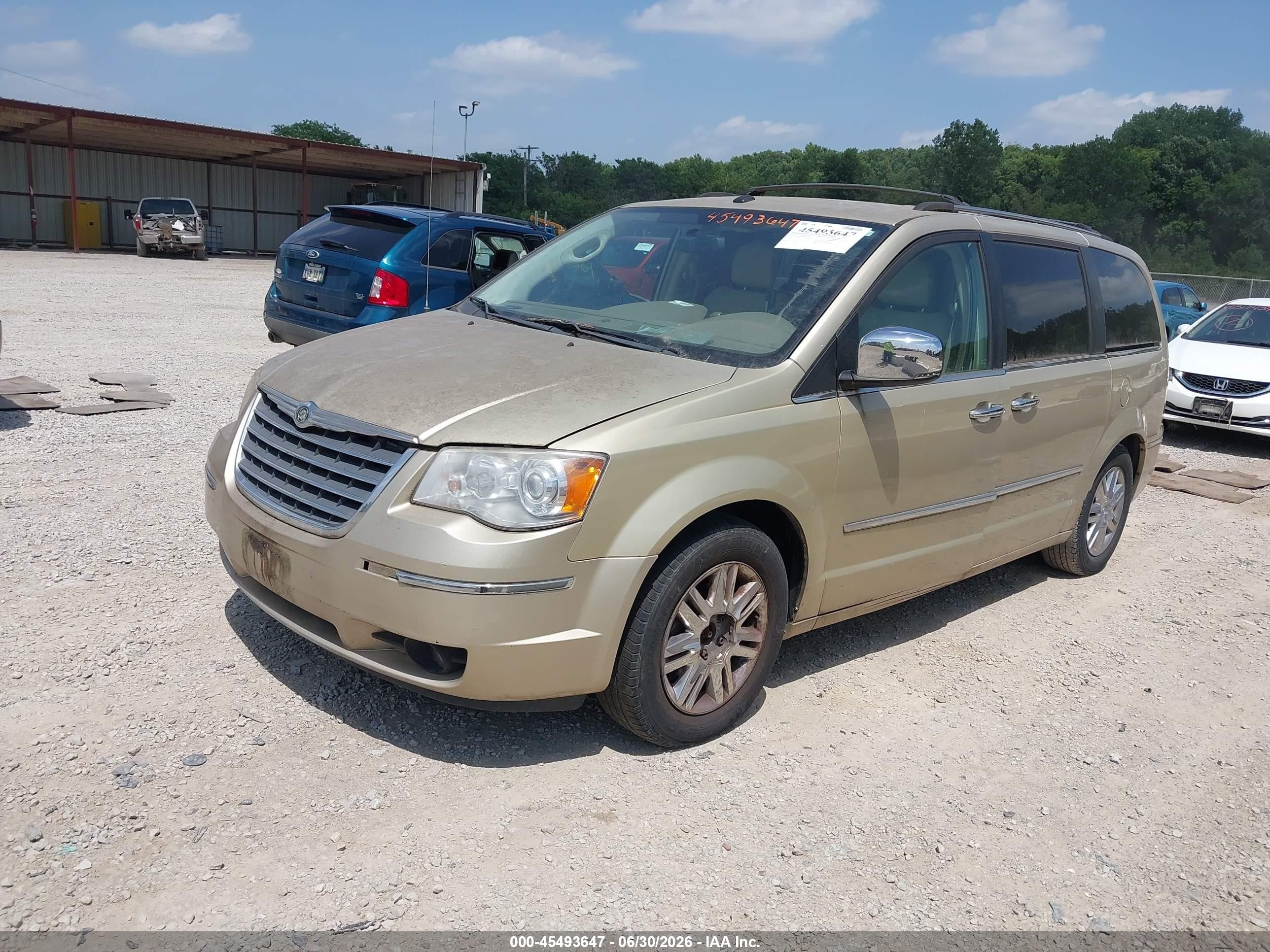 2010 Chrysler Town & Country New Limited Золотой vin: 2A4RR7DX6AR322236