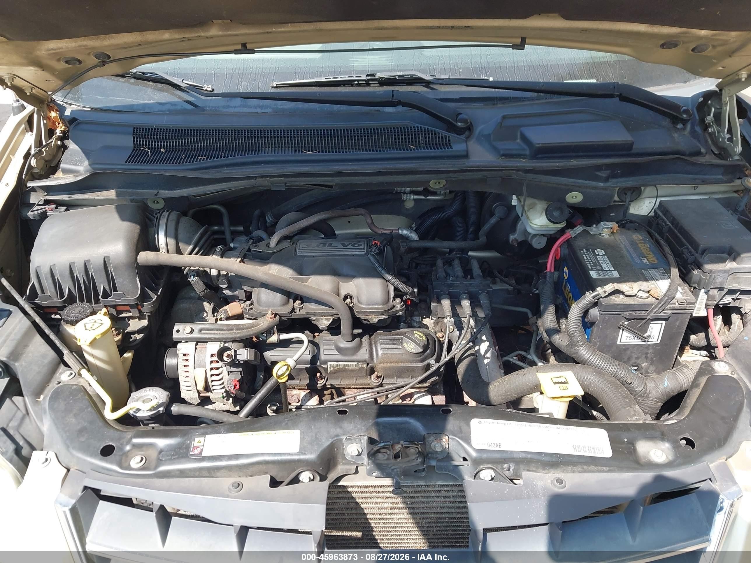 2010 Chrysler Town & Country Touring Plus Золотой vin: 2A4RR8D13AR451715