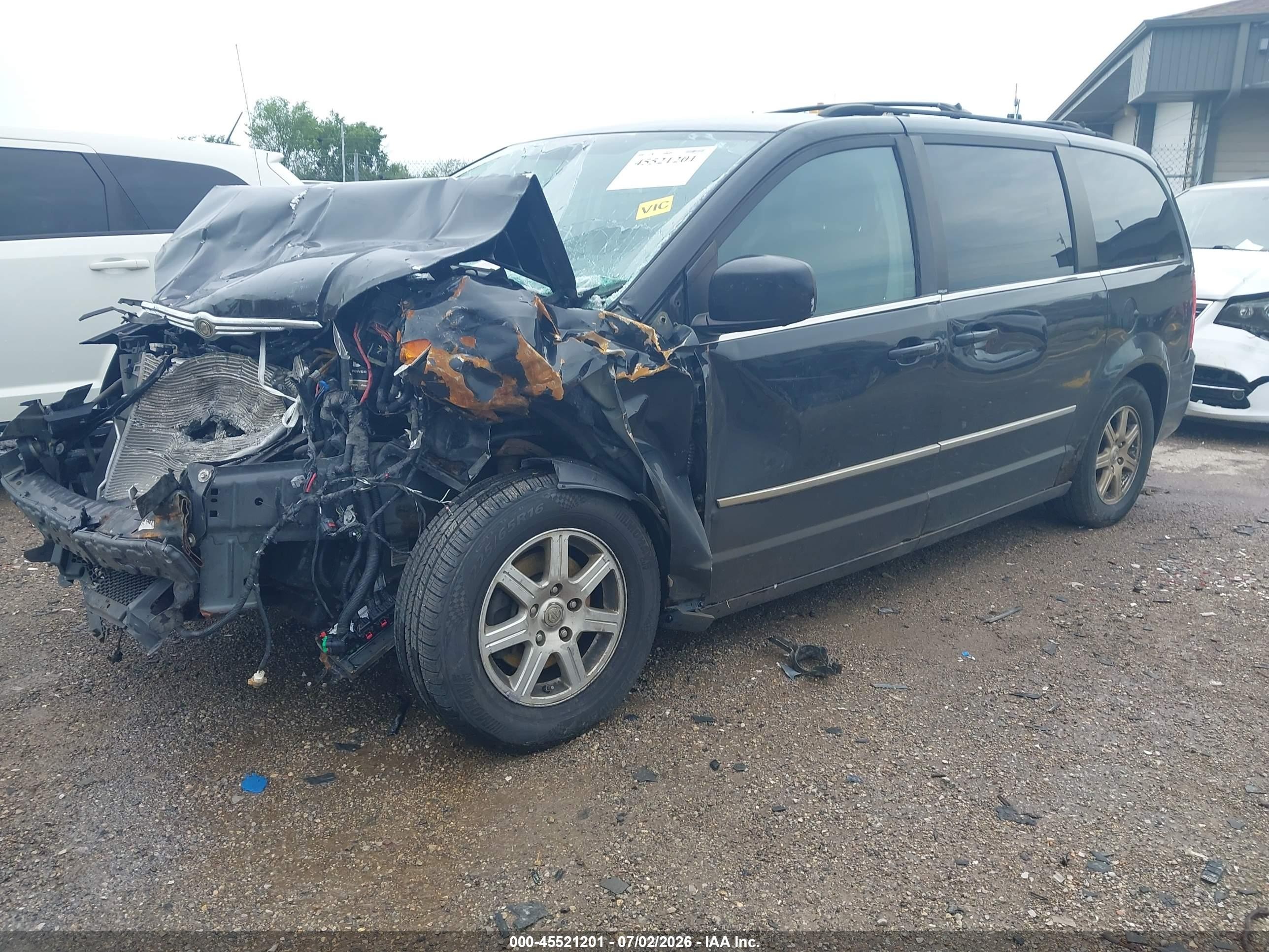 2010 Chrysler Town & Country Touring Plus Black vin: 2A4RR8D14AR496047
