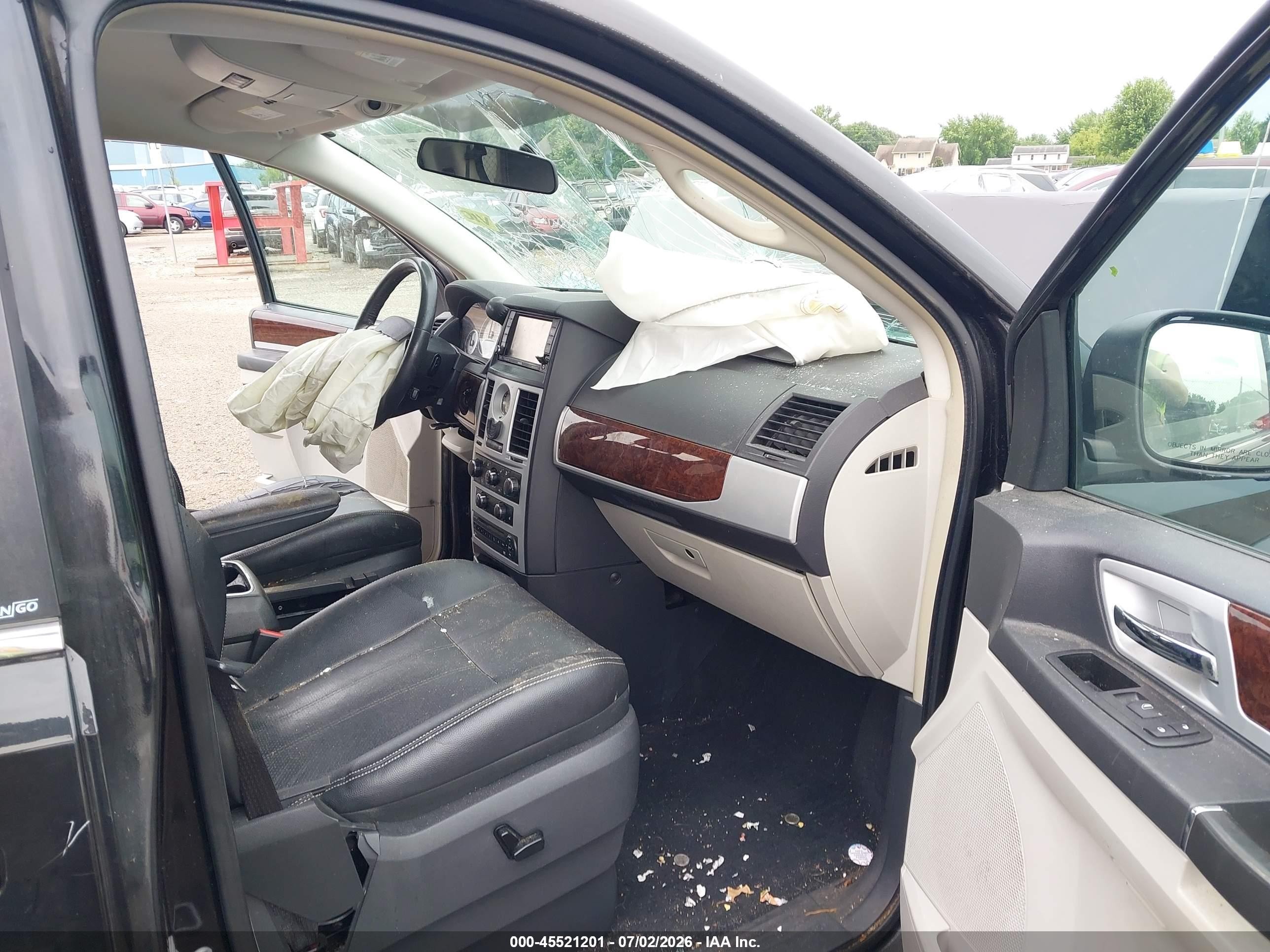 2010 Chrysler Town & Country Touring Plus Black vin: 2A4RR8D14AR496047