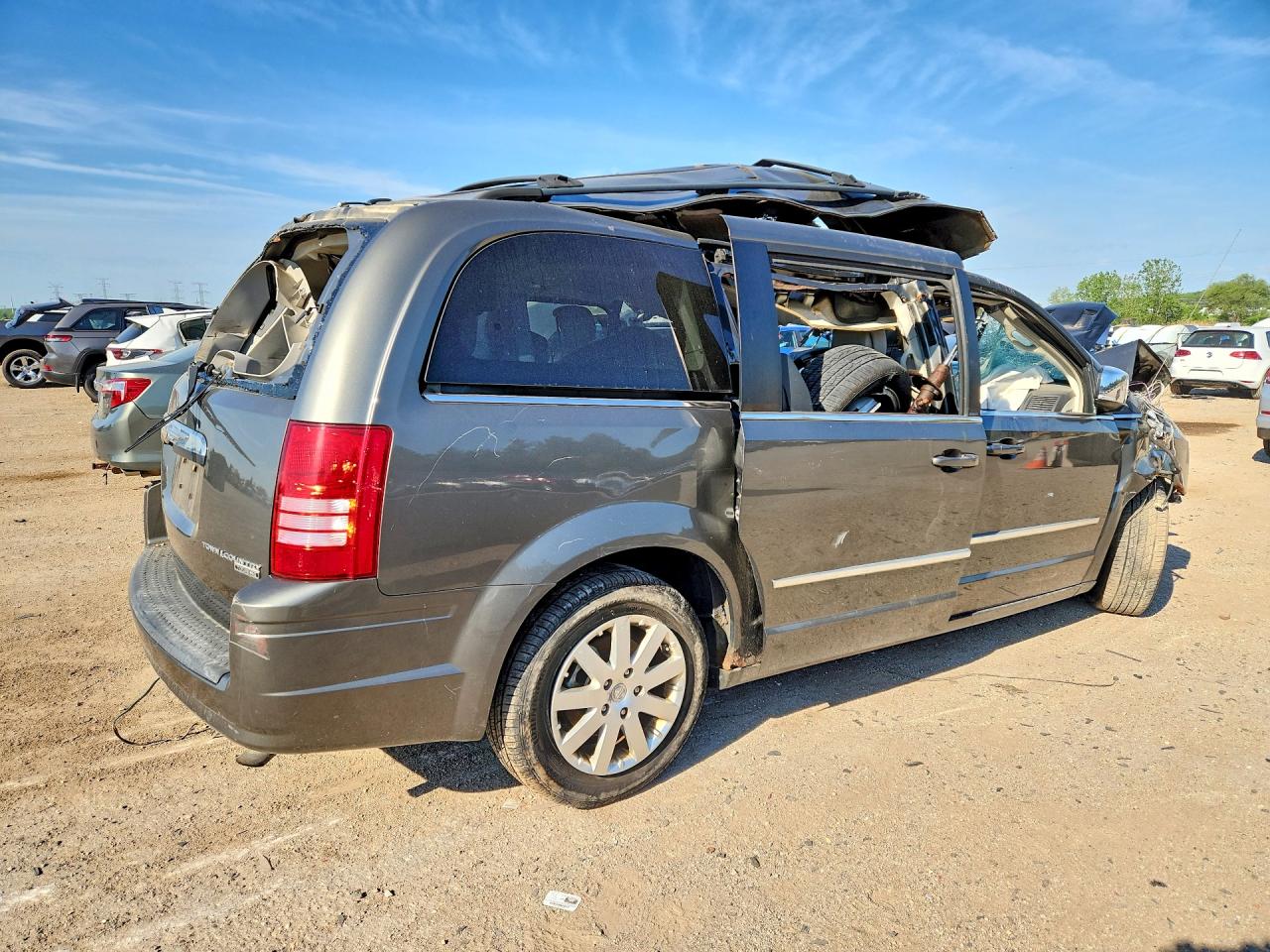 2010 Chrysler Town & Country Touring Plus Серый vin: 2A4RR8D19AR449175