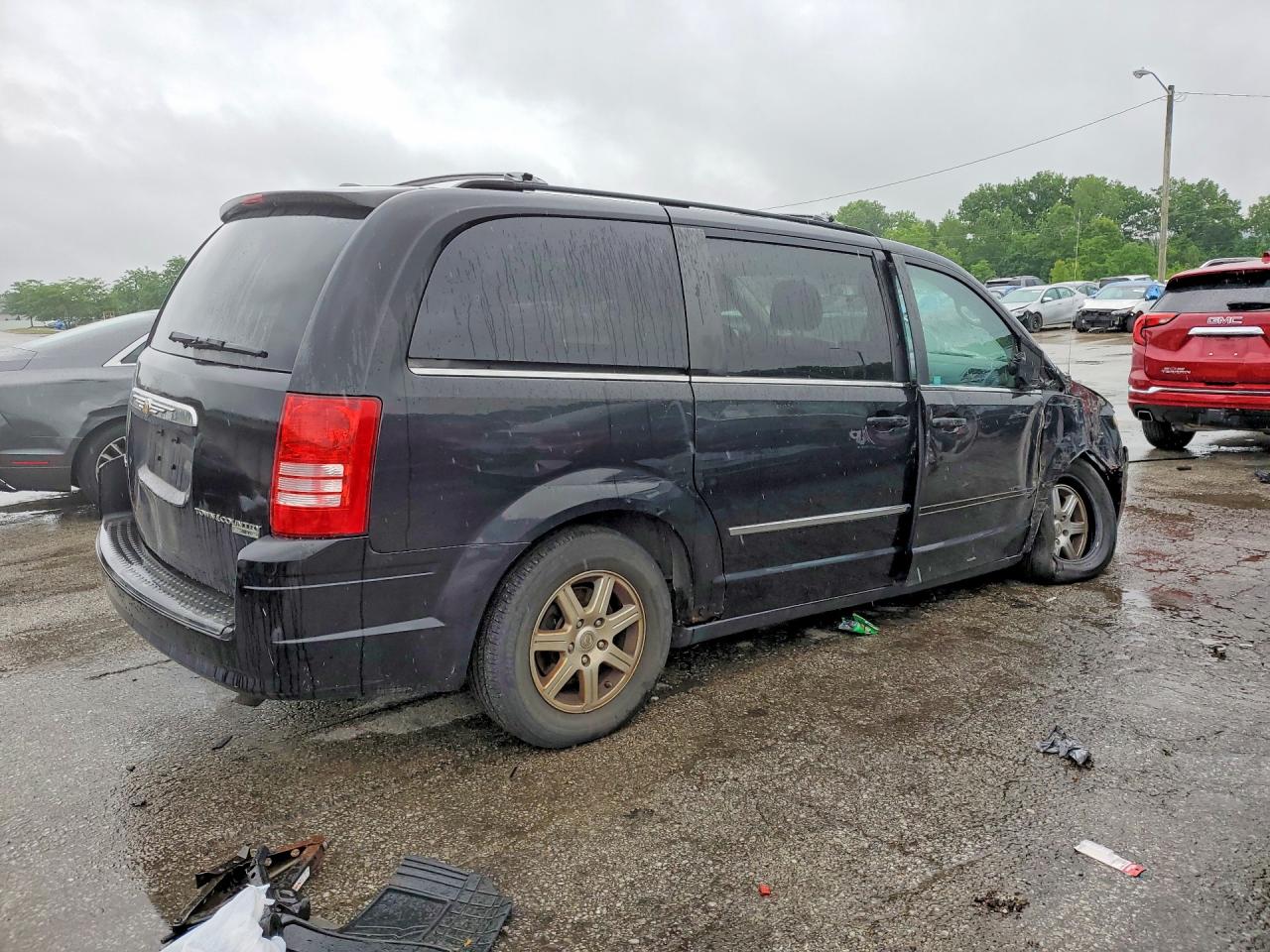 2010 Chrysler Town & Country Touring Plus Черный vin: 2A4RR8D1XAR386927
