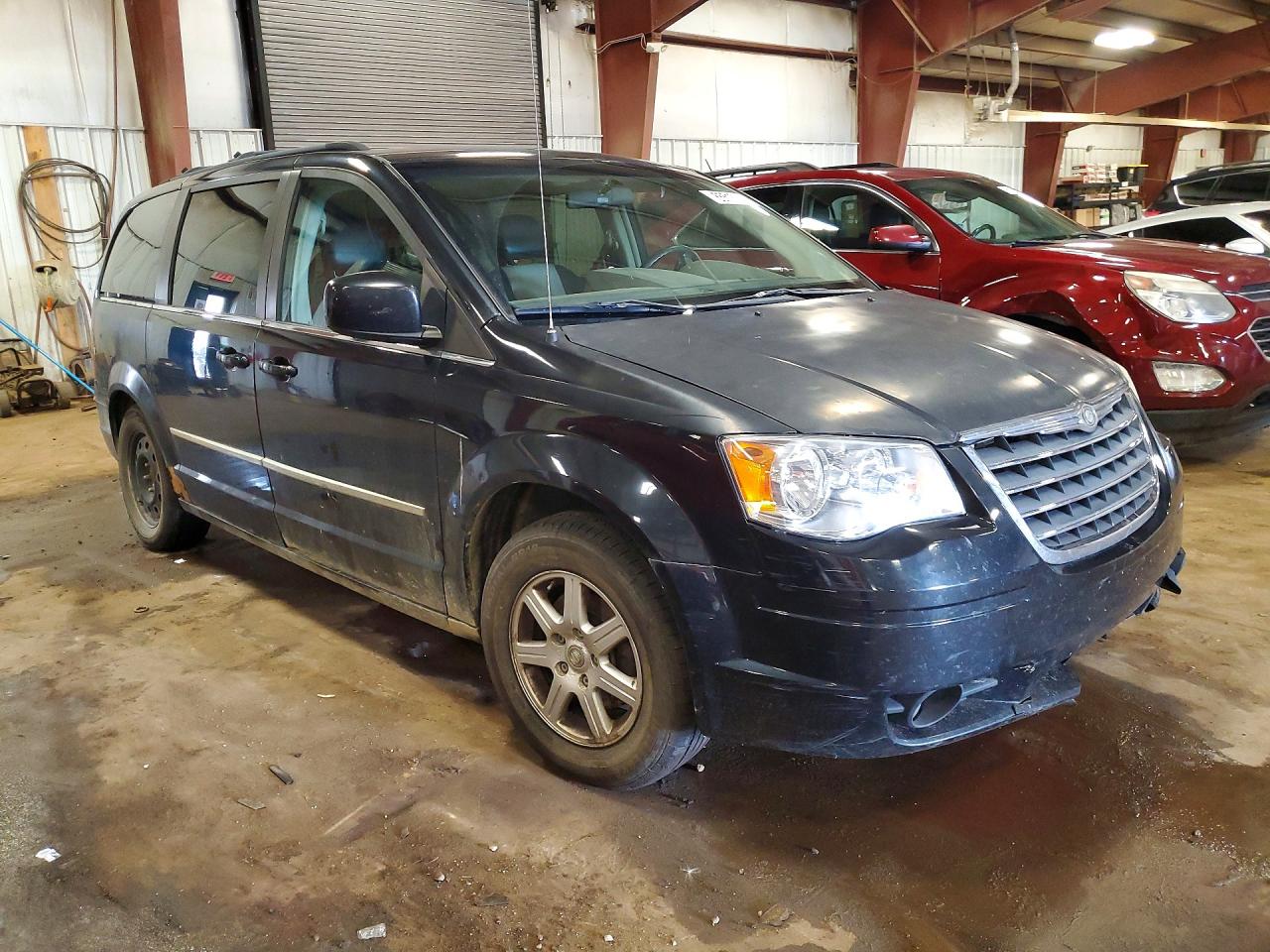 2010 Chrysler Town & Country Touring Plus Черный vin: 2A4RR8D1XAR422809