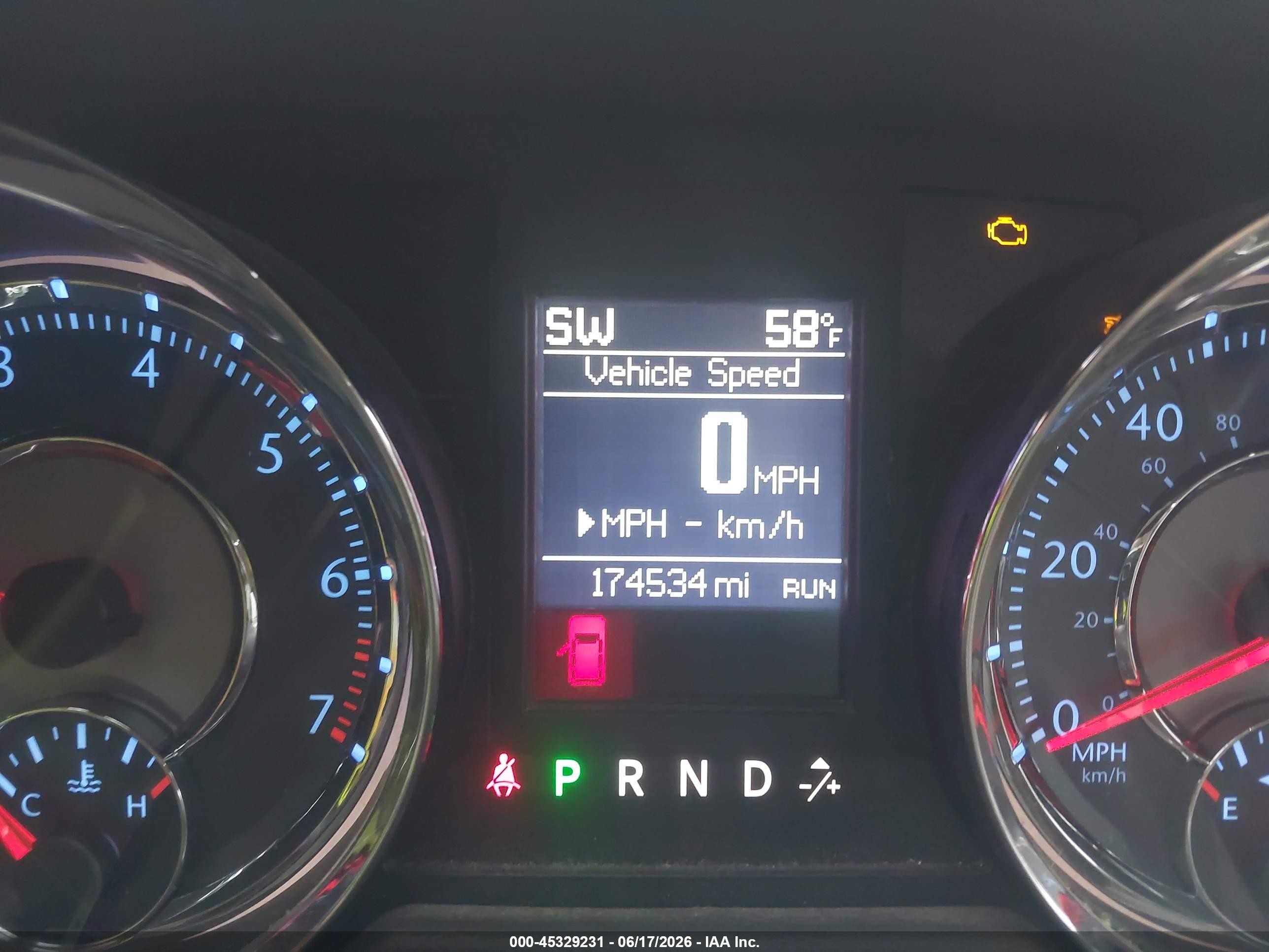2011 Chrysler Town & Country Touring-l Gold vin: 2A4RR8DG1BR783173