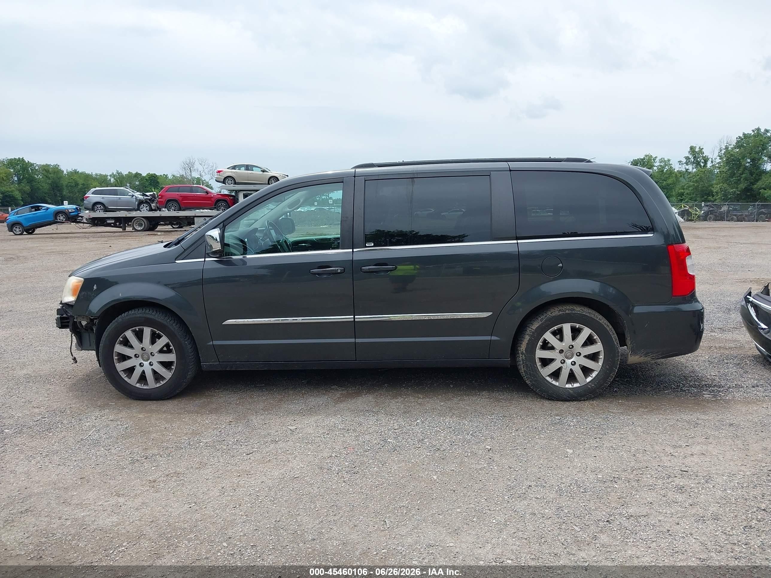 2011 Chrysler Town & Country Touring-l Black vin: 2A4RR8DG2BR633735