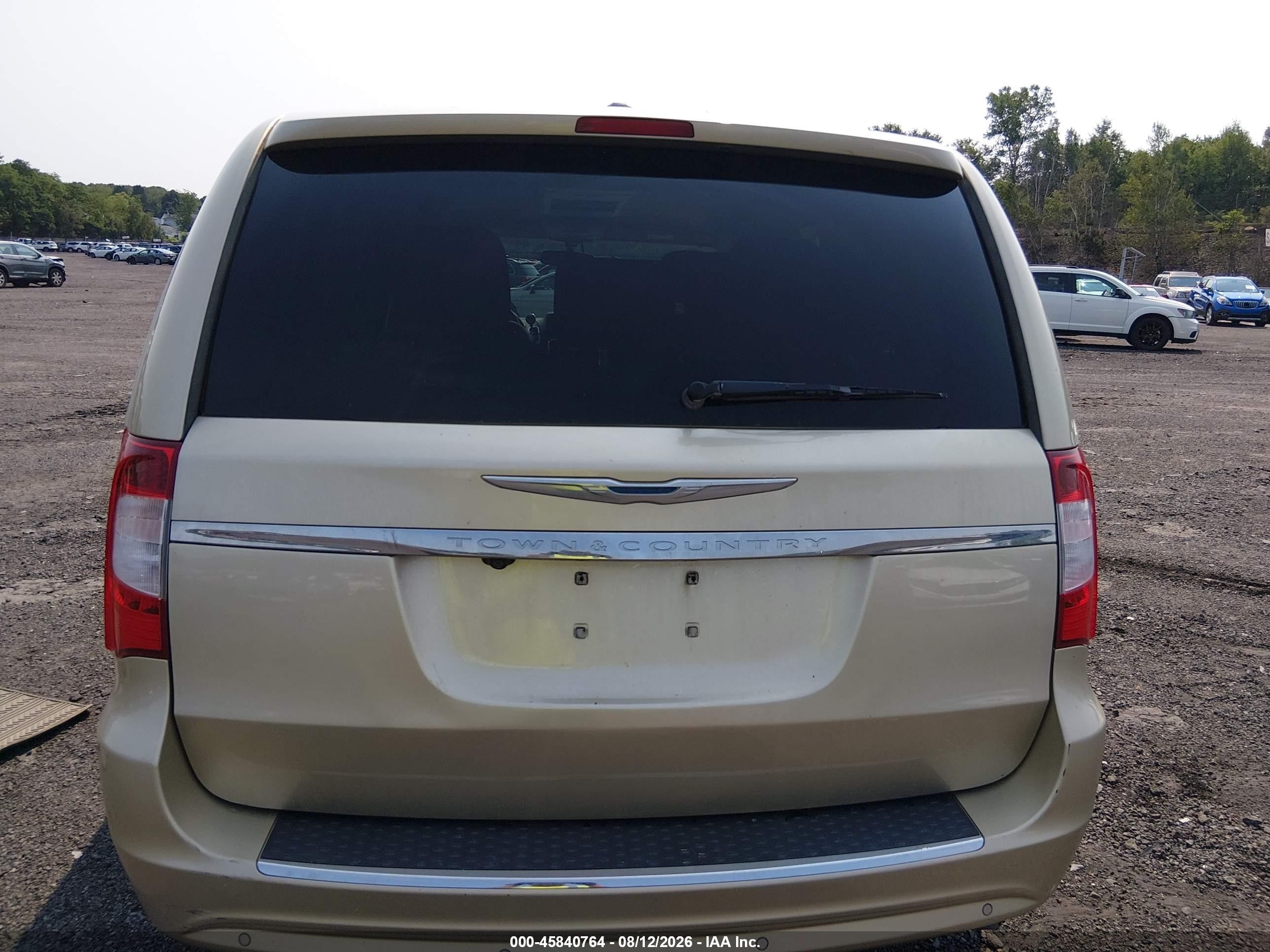 2011 Chrysler Town & Country Touring-l Gold vin: 2A4RR8DG2BR704478