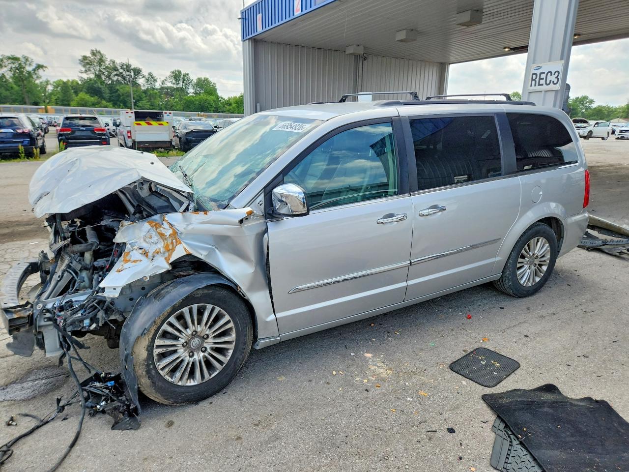 2011 Chrysler Town & Country Touring L Gray vin: 2A4RR8DG2BR799043