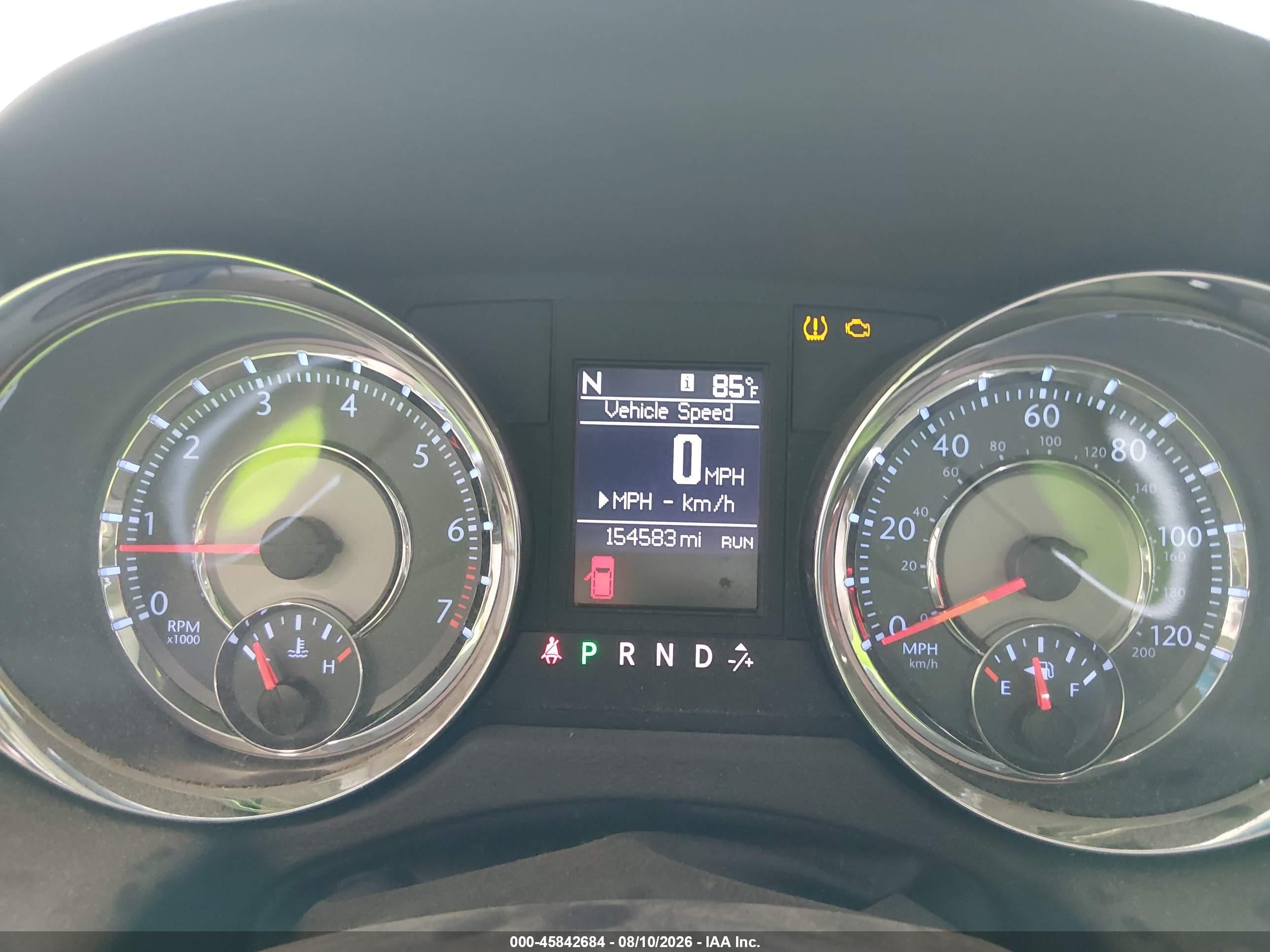 2011 Chrysler Town & Country Touring-l White vin: 2A4RR8DG3BR616040