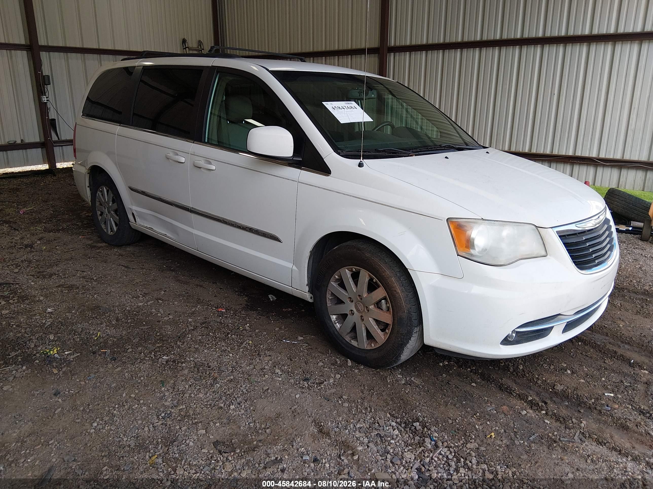 2011 Chrysler Town & Country Touring-l White vin: 2A4RR8DG3BR616040