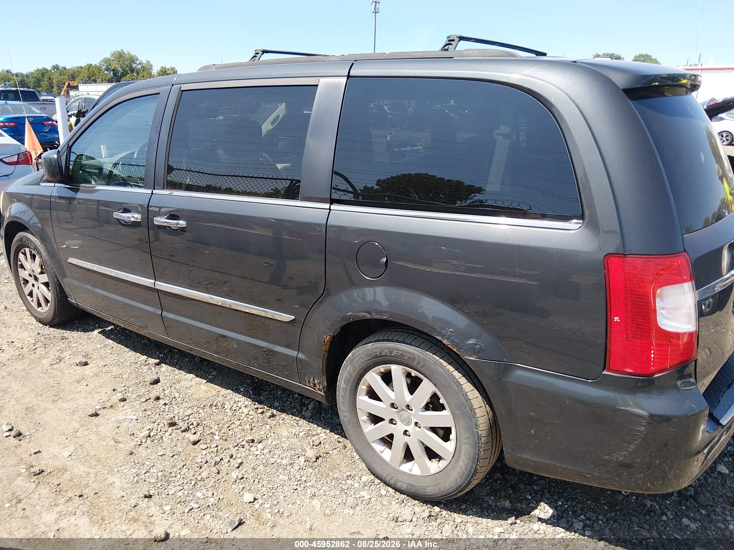 2011 Chrysler Town & Country Touring-l Gray vin: 2A4RR8DG3BR617172