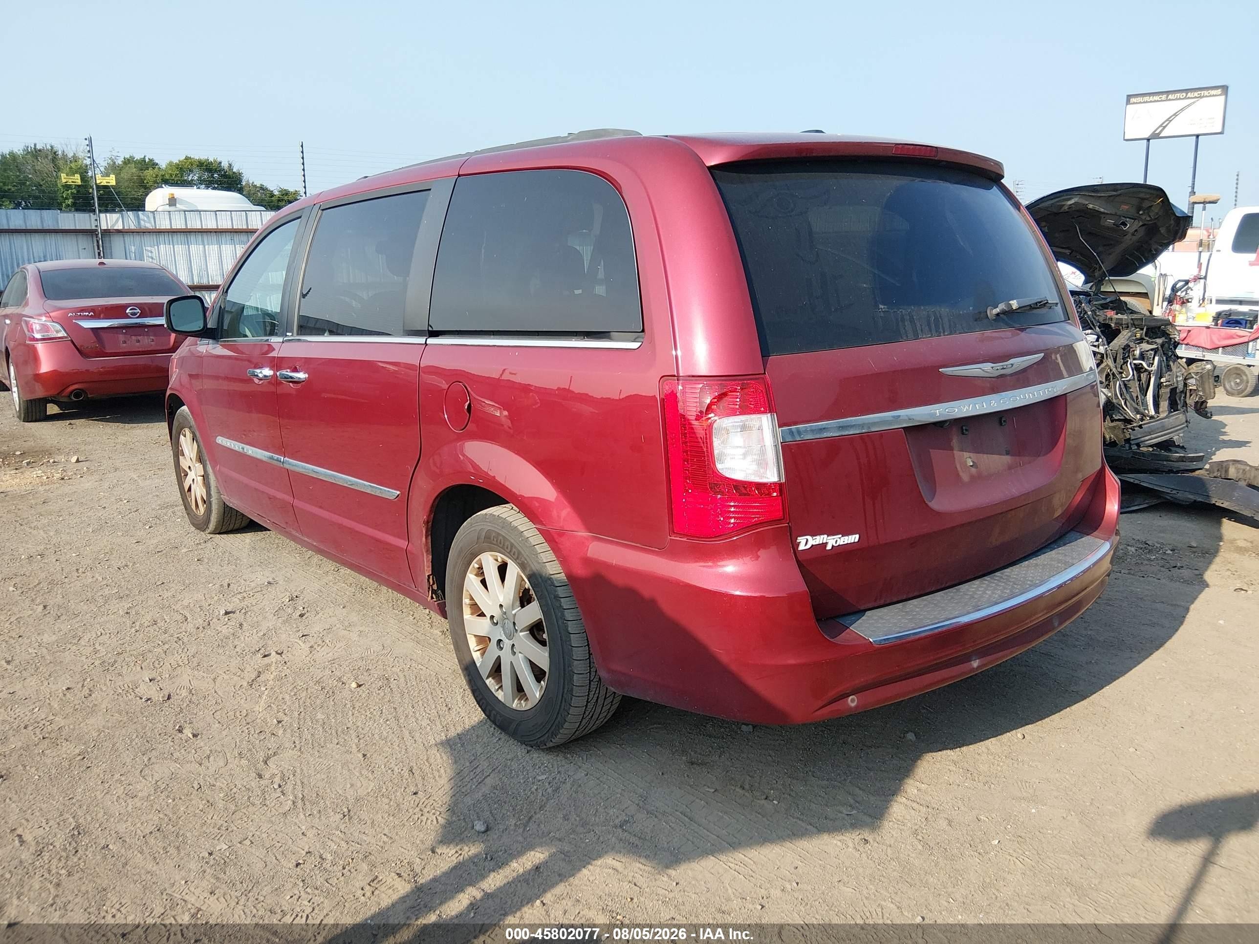 2011 Chrysler Town & Country Touring-l Burgundy vin: 2A4RR8DG3BR666128