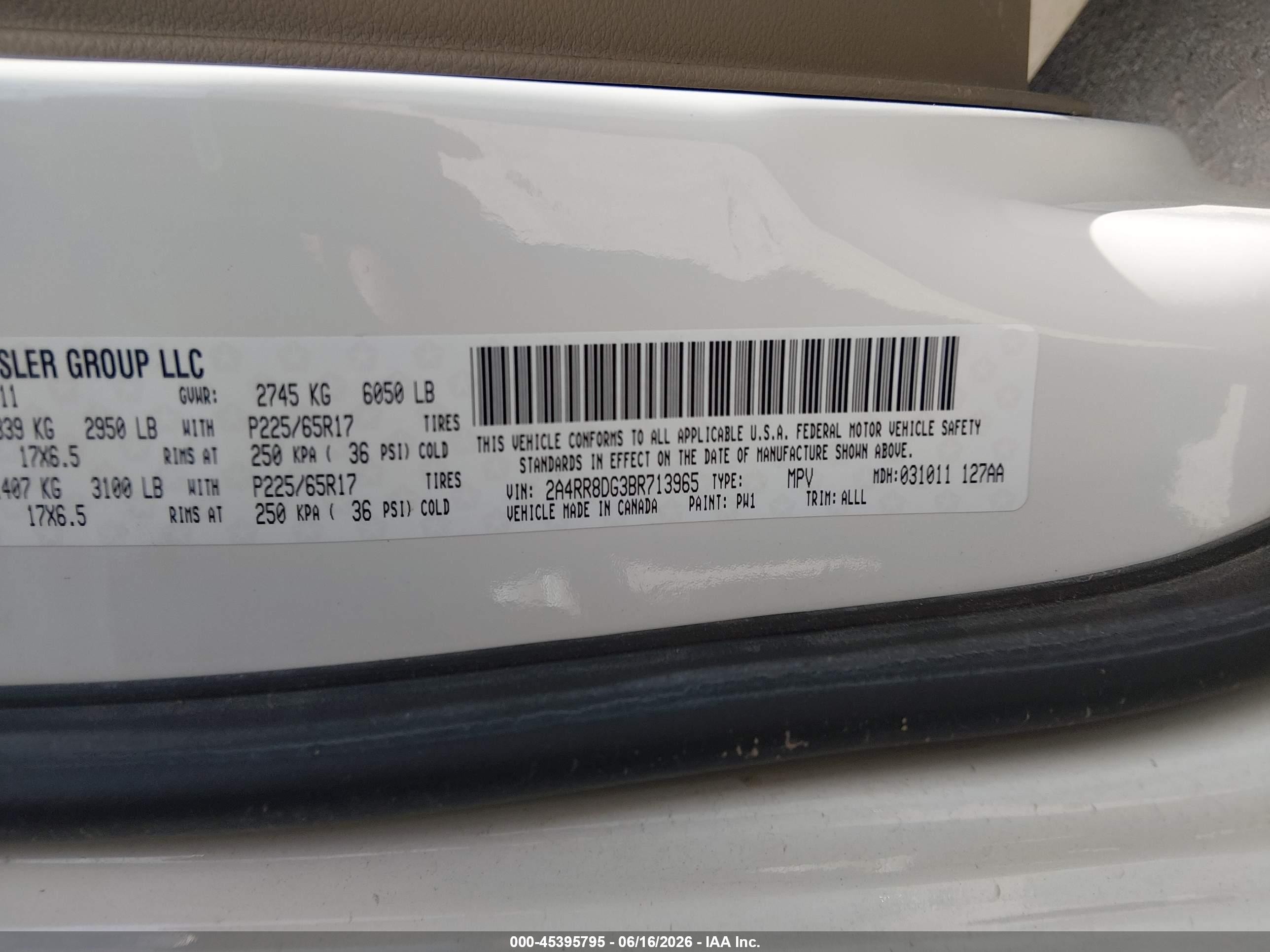 2011 Chrysler Town & Country Touring-l Белый vin: 2A4RR8DG3BR713965