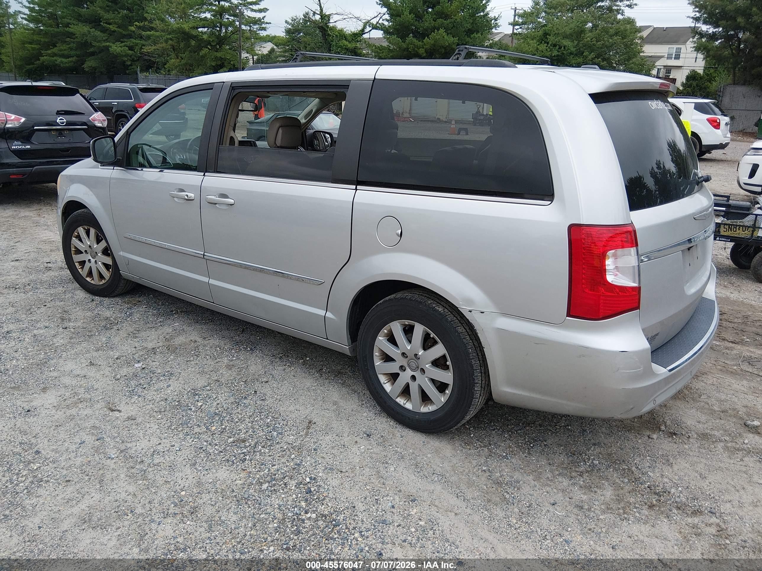 2011 Chrysler Town & Country Touring-l Silver vin: 2A4RR8DG3BR779884