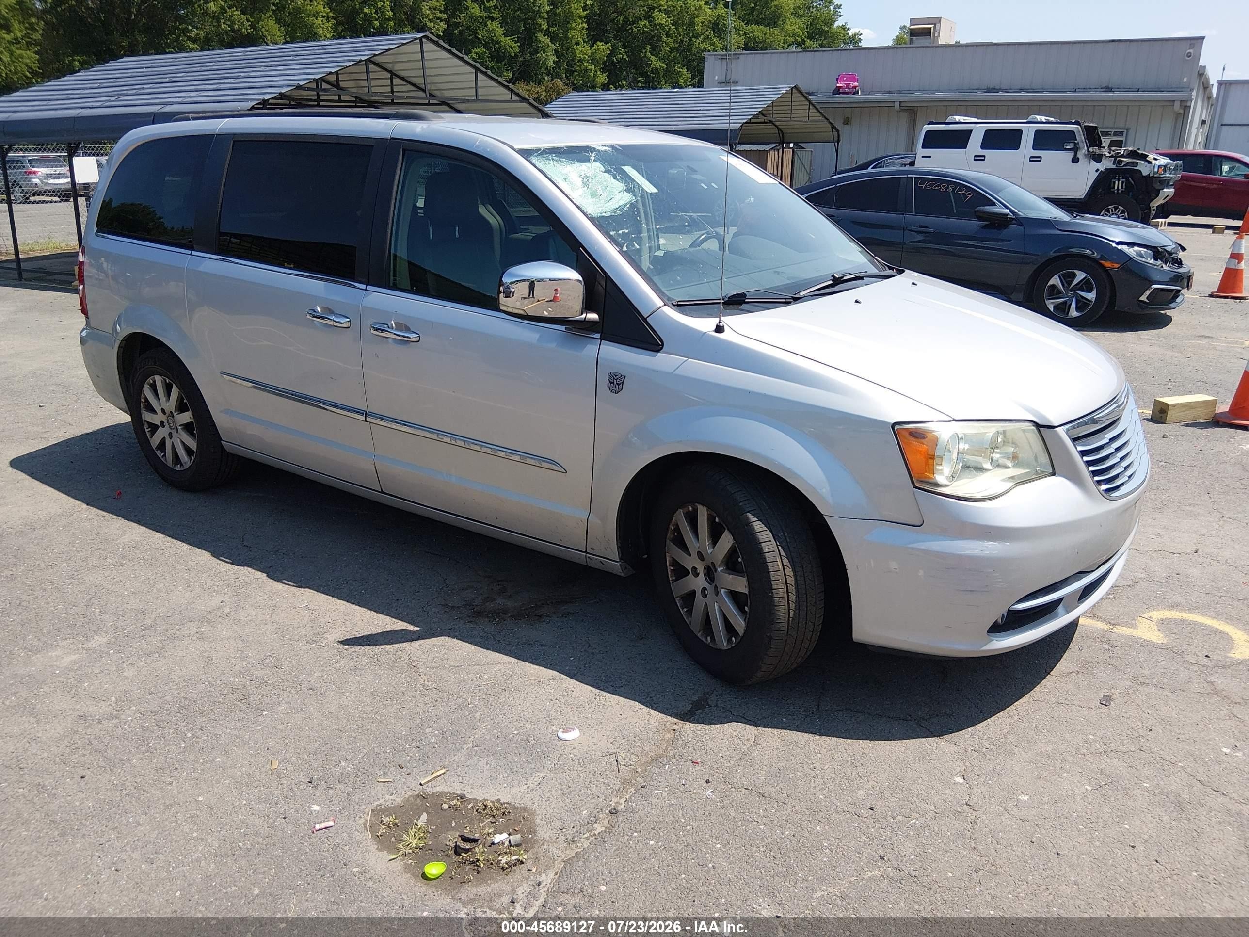 2011 Chrysler Town & Country Touring-l Silver vin: 2A4RR8DG4BR781482